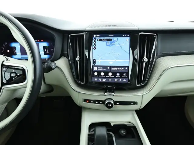 Volvo XC60 view 12