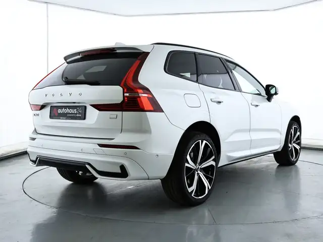 Volvo XC60 view 5
