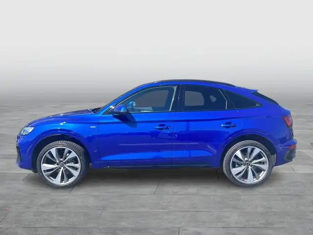 Audi Q5 view 2