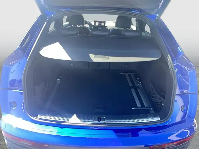Audi Q5 view 13