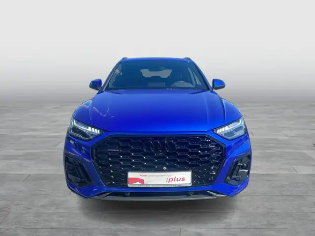 Audi Q5 view 8