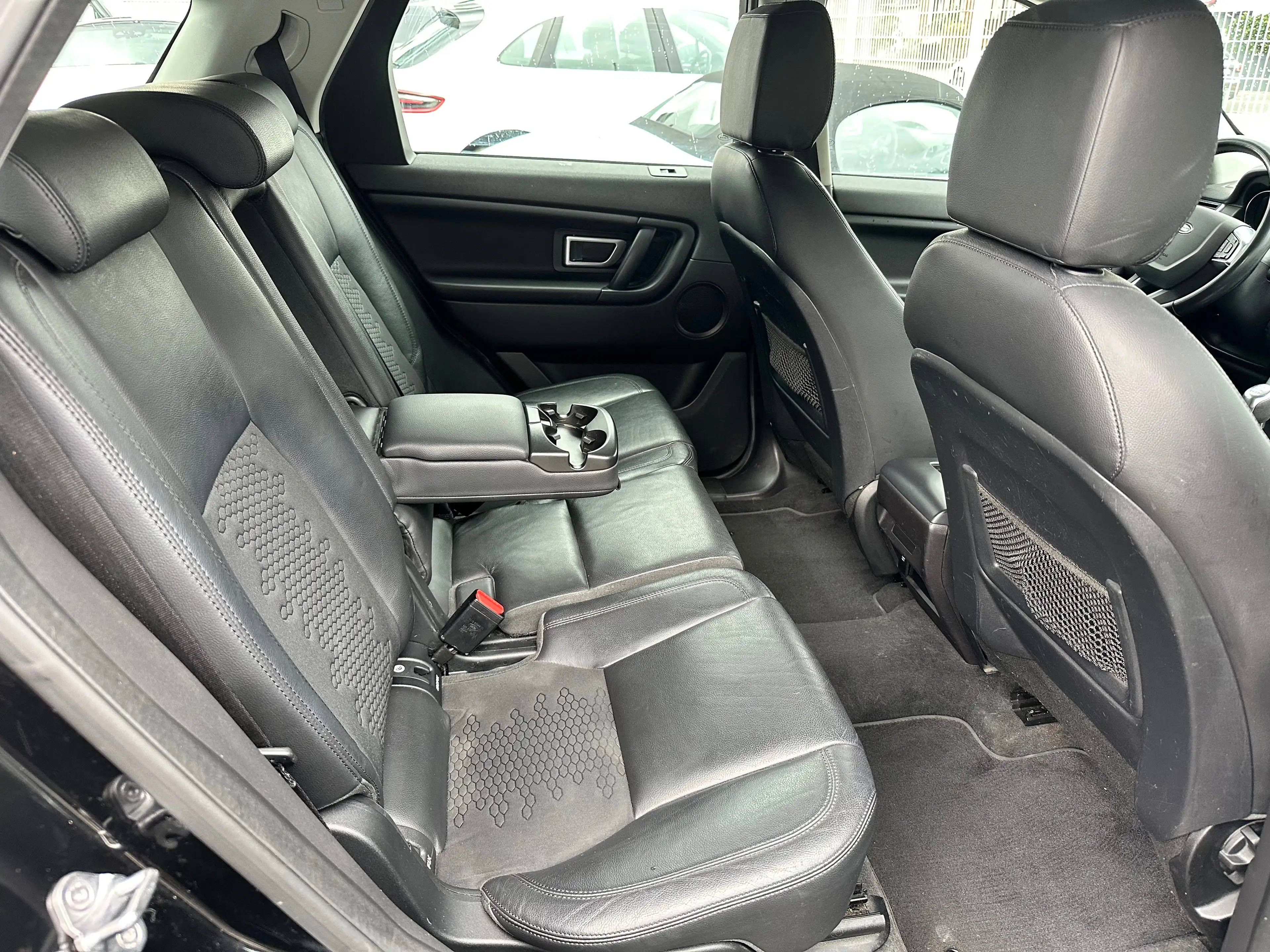 Land Rover Discovery Sport Pure TEILLEDER NAVI SITZHEIZUNG — photo 12