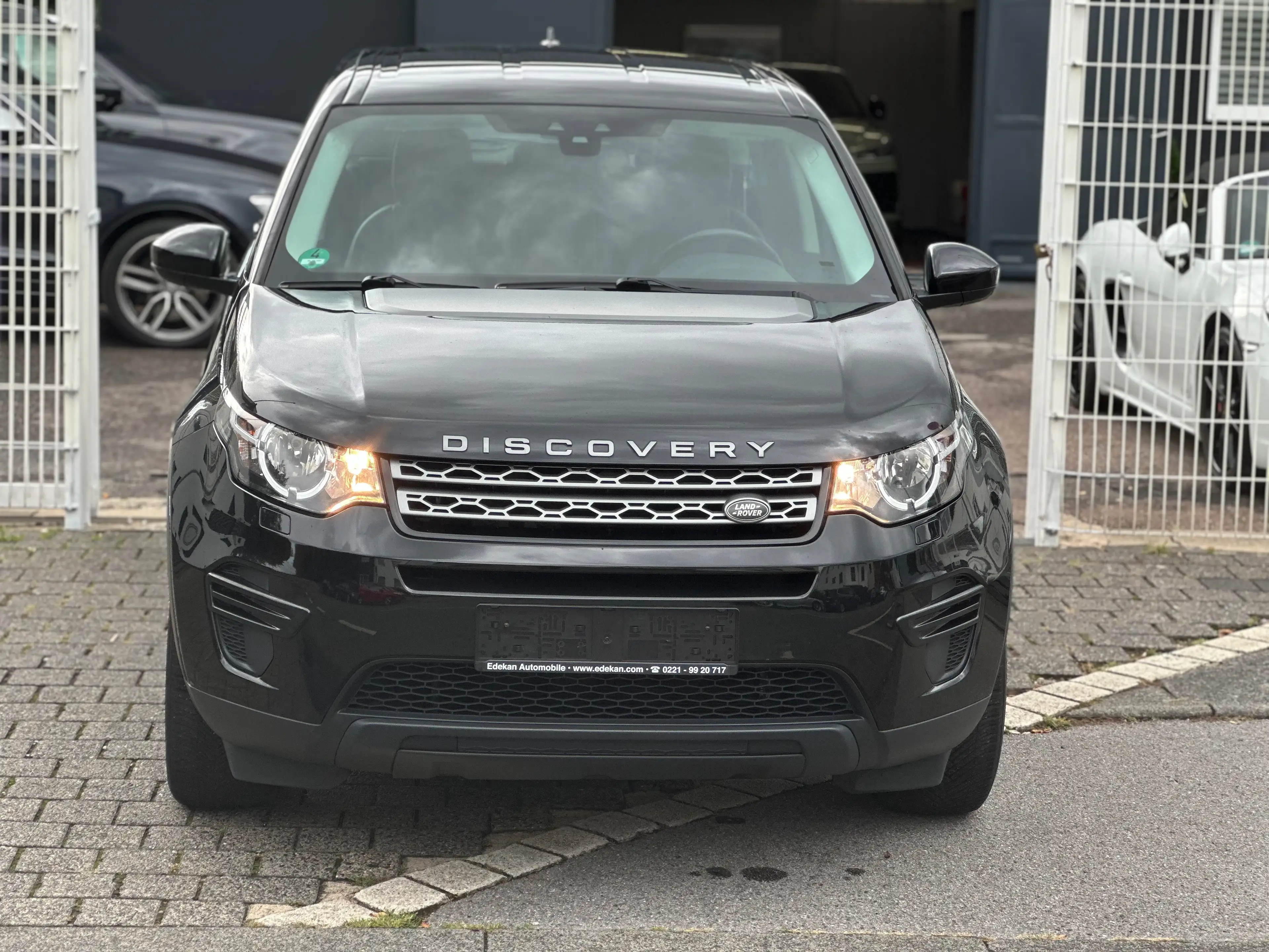 Land Rover Discovery Sport Pure TEILLEDER NAVI SITZHEIZUNG — photo 3