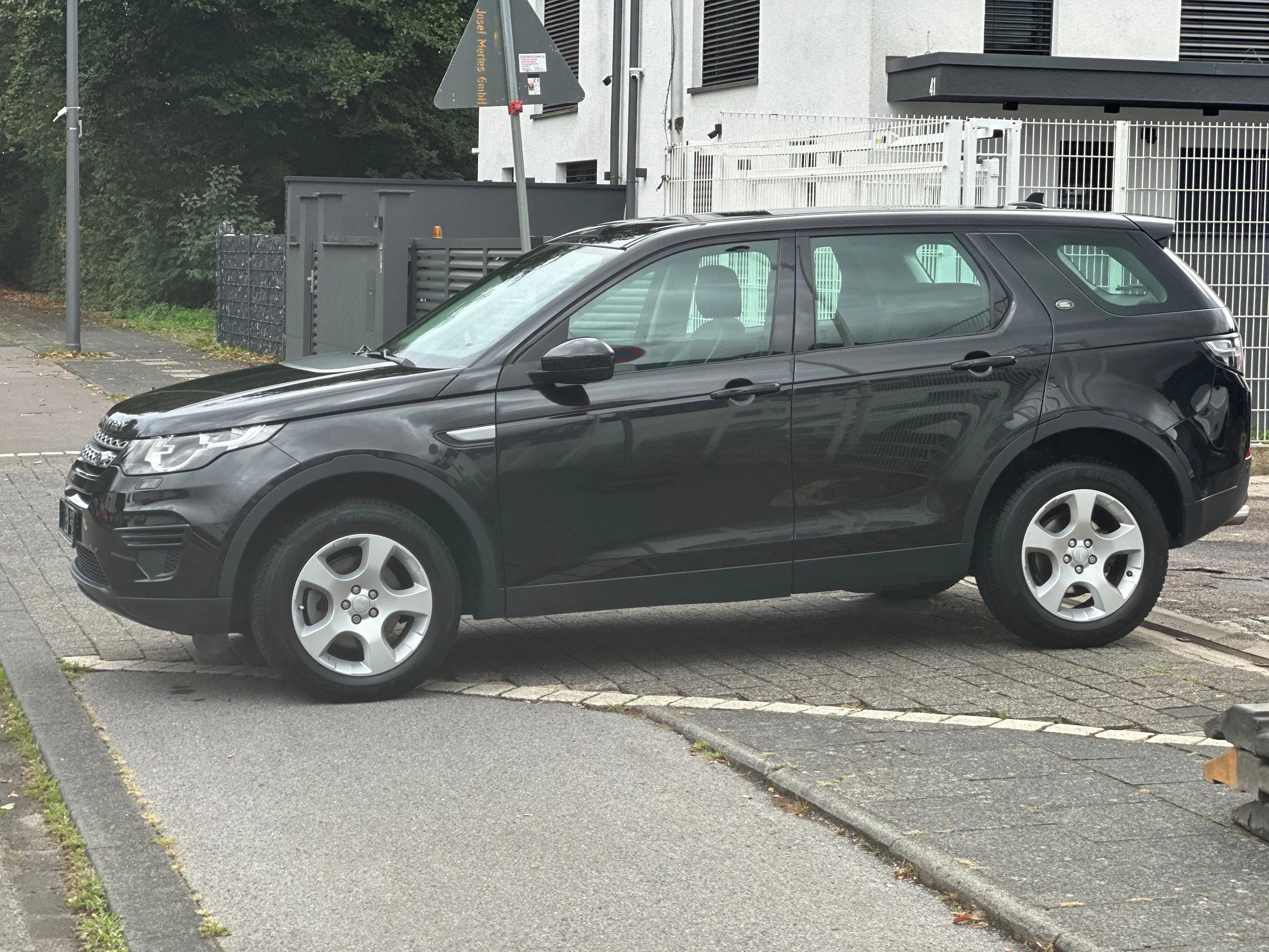Land Rover Discovery Sport Pure TEILLEDER NAVI SITZHEIZUNG — photo 9