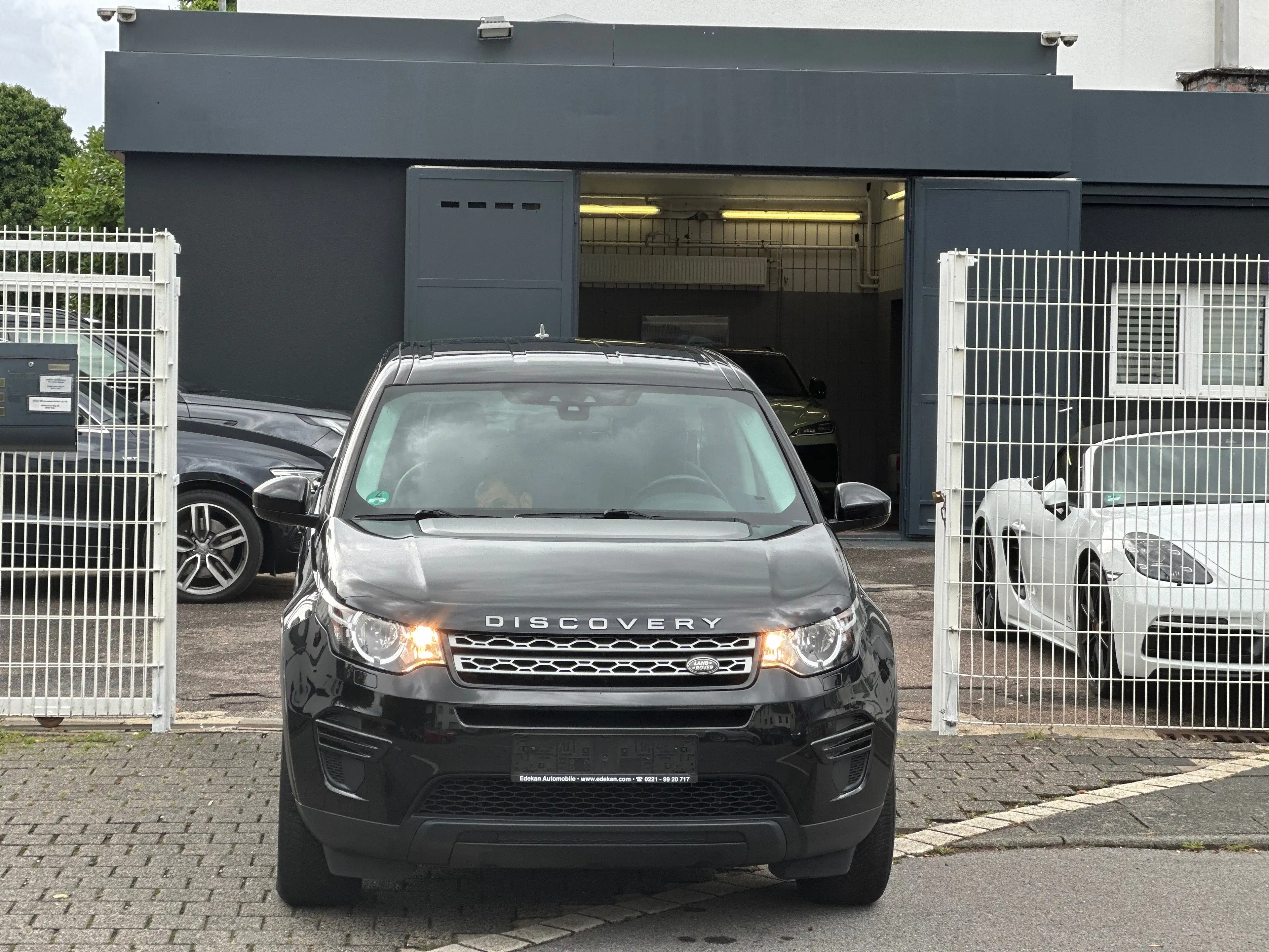 Land Rover Discovery Sport Pure TEILLEDER NAVI SITZHEIZUNG — photo 4