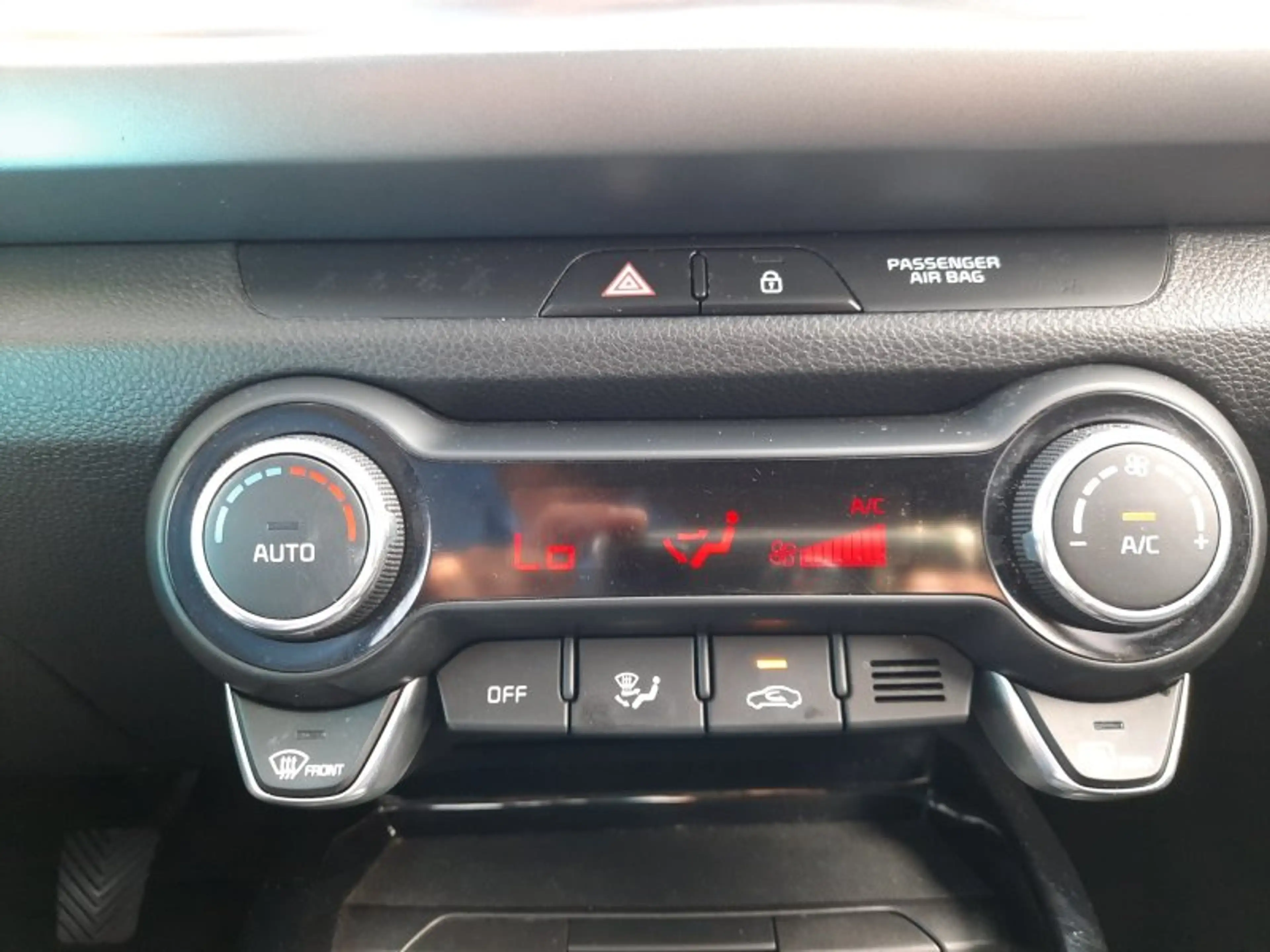 Kia Rio 1.2 Dream Team 1.2 EU6d-T Navi/Kamera/Klimaauto/DA — photo 24