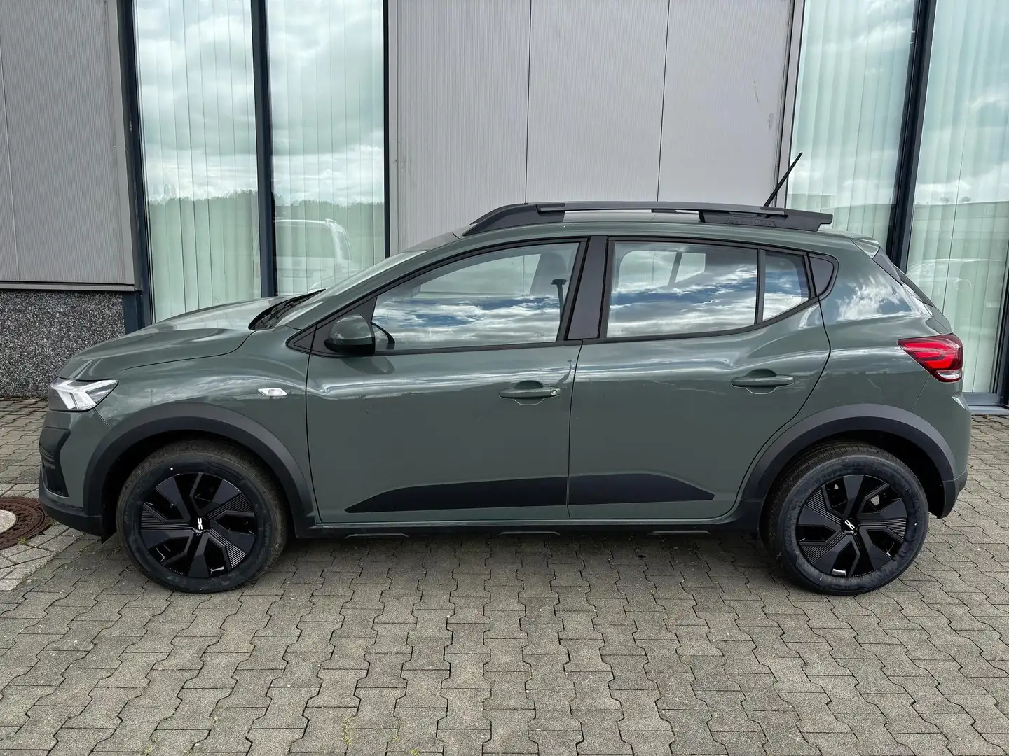 Dacia Sandero Stepway Expression 1.0 ECO-G100 LPG-GASANLAGE/B... Verde - 2