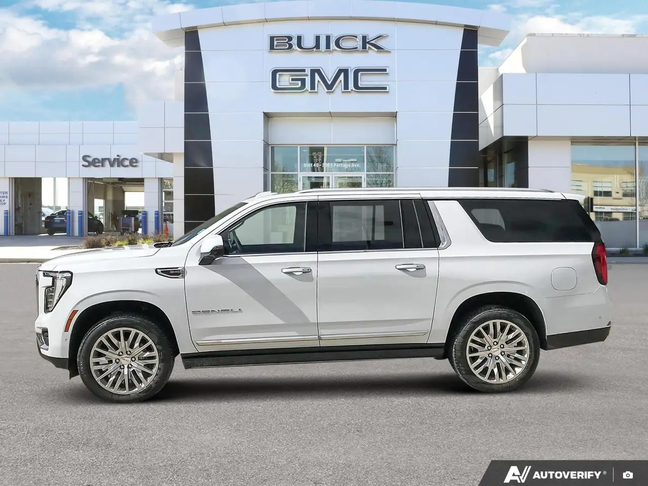 GMC Yukon снимка GMC Yukon