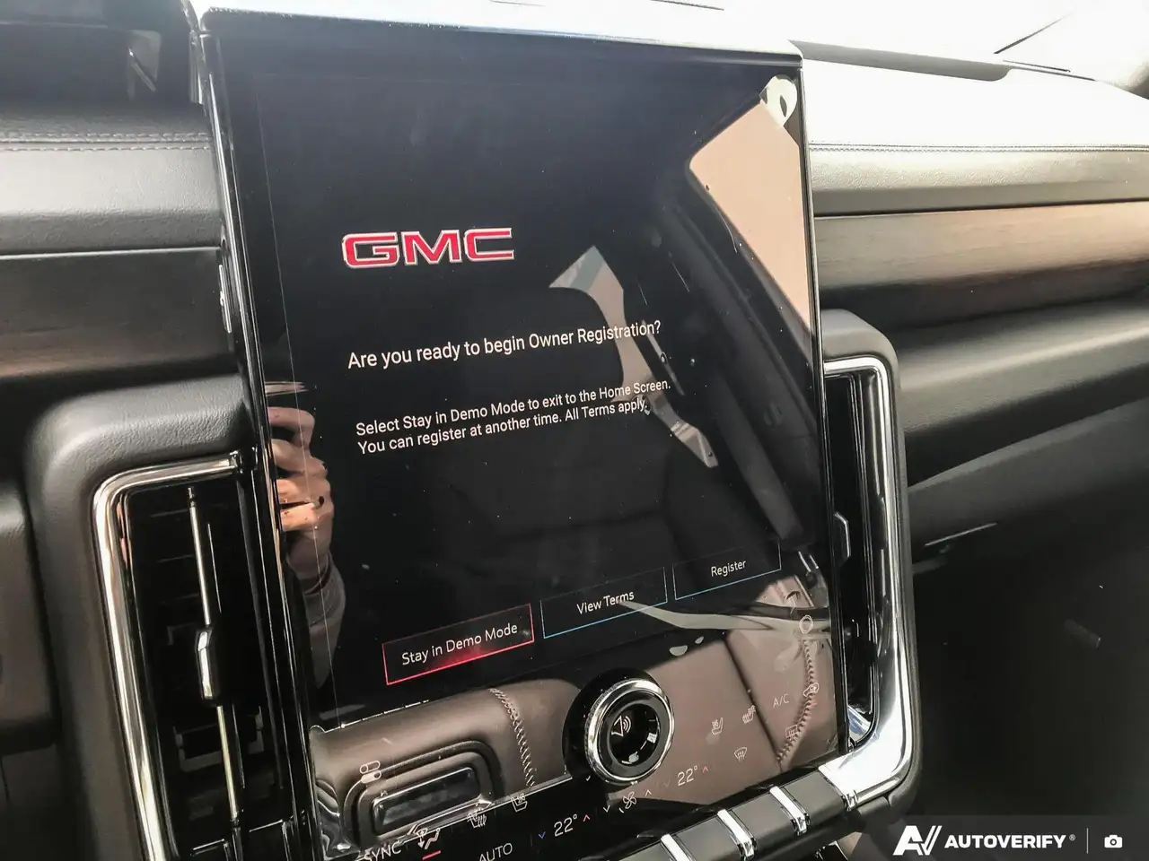 GMC Yukon снимка GMC Yukon