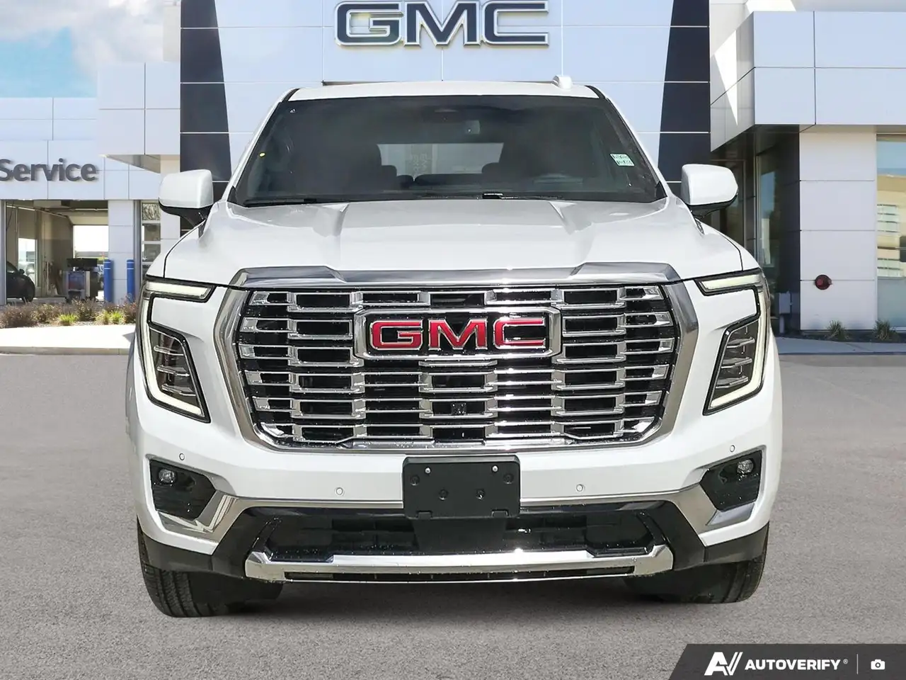 GMC Yukon снимка GMC Yukon