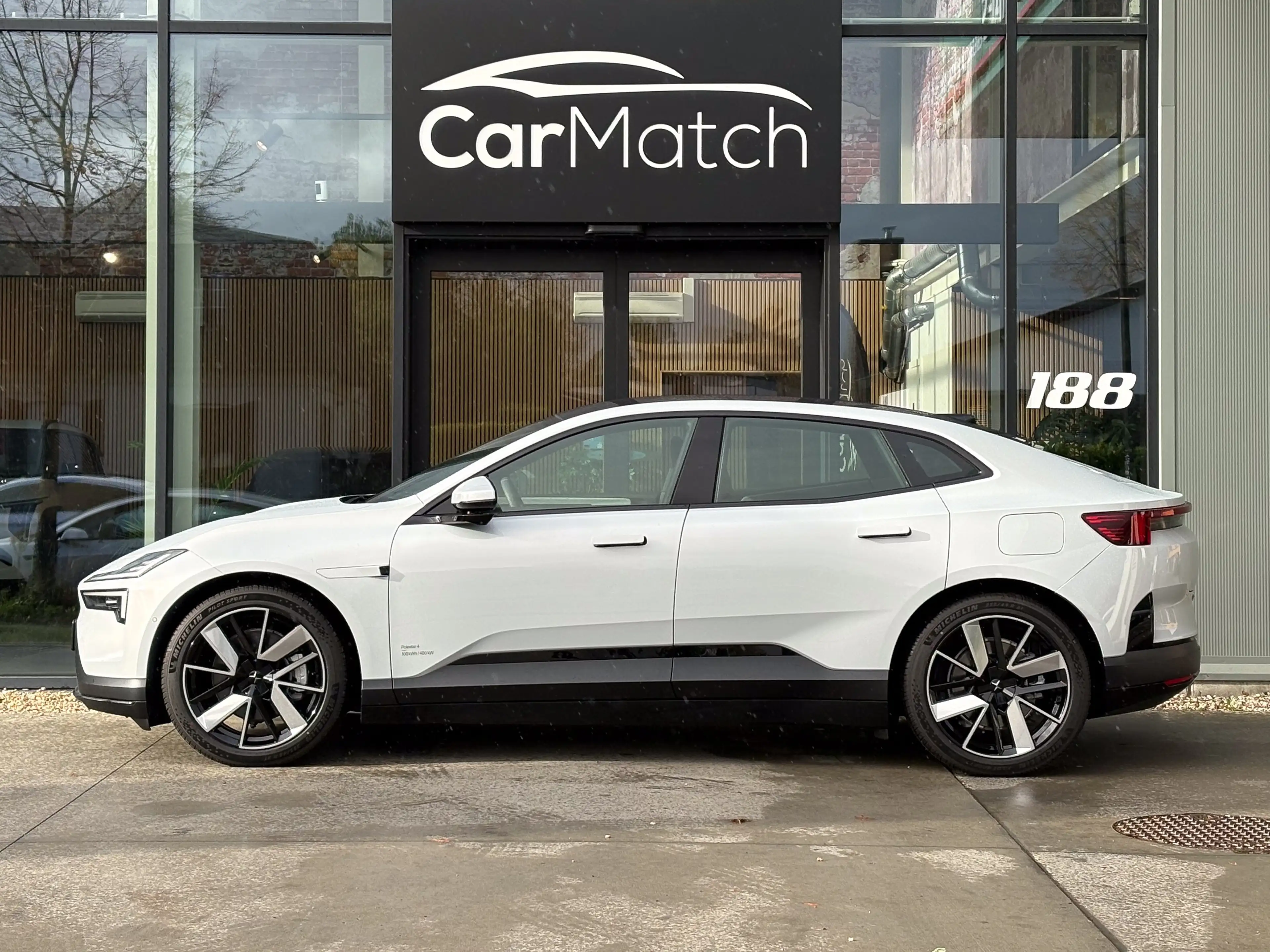Polestar 4 Long Range Dual Motor - Plus | Pilot | 21" — photo 8