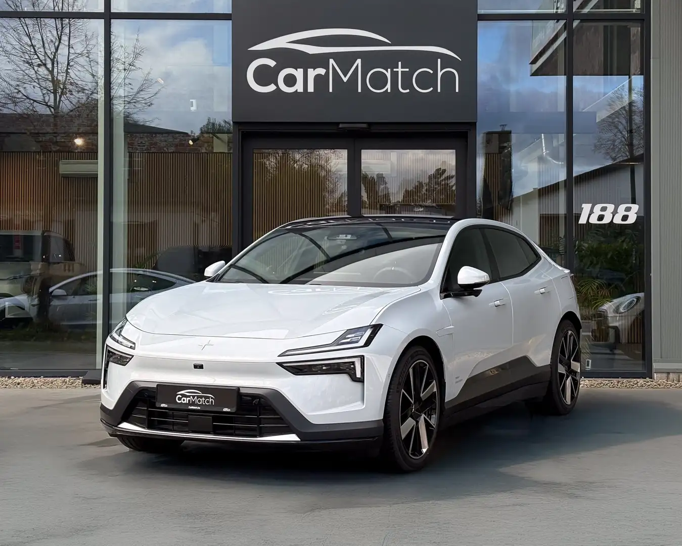 Polestar 4 Long Range Dual Motor - Plus | Pilot | 21" Gri - 1