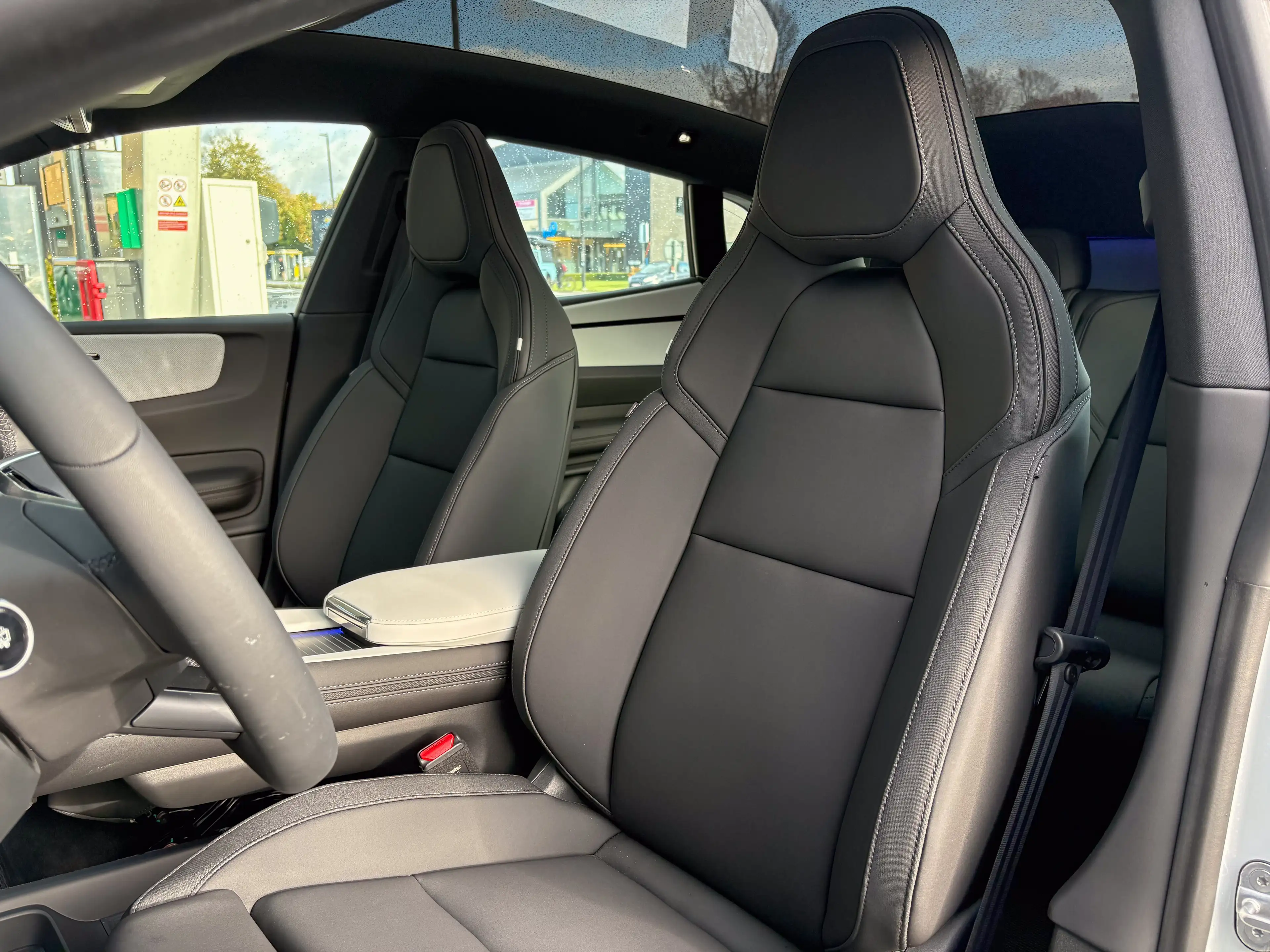 Polestar 4 Long Range Dual Motor - Plus | Pilot | 21" — photo 9