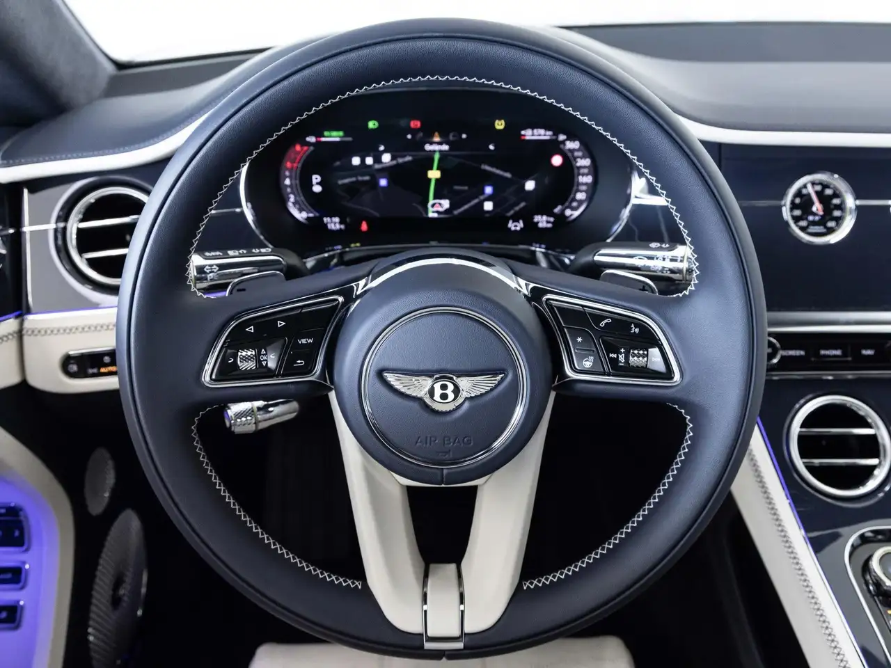 Bentley Continental 2025 — фото 11