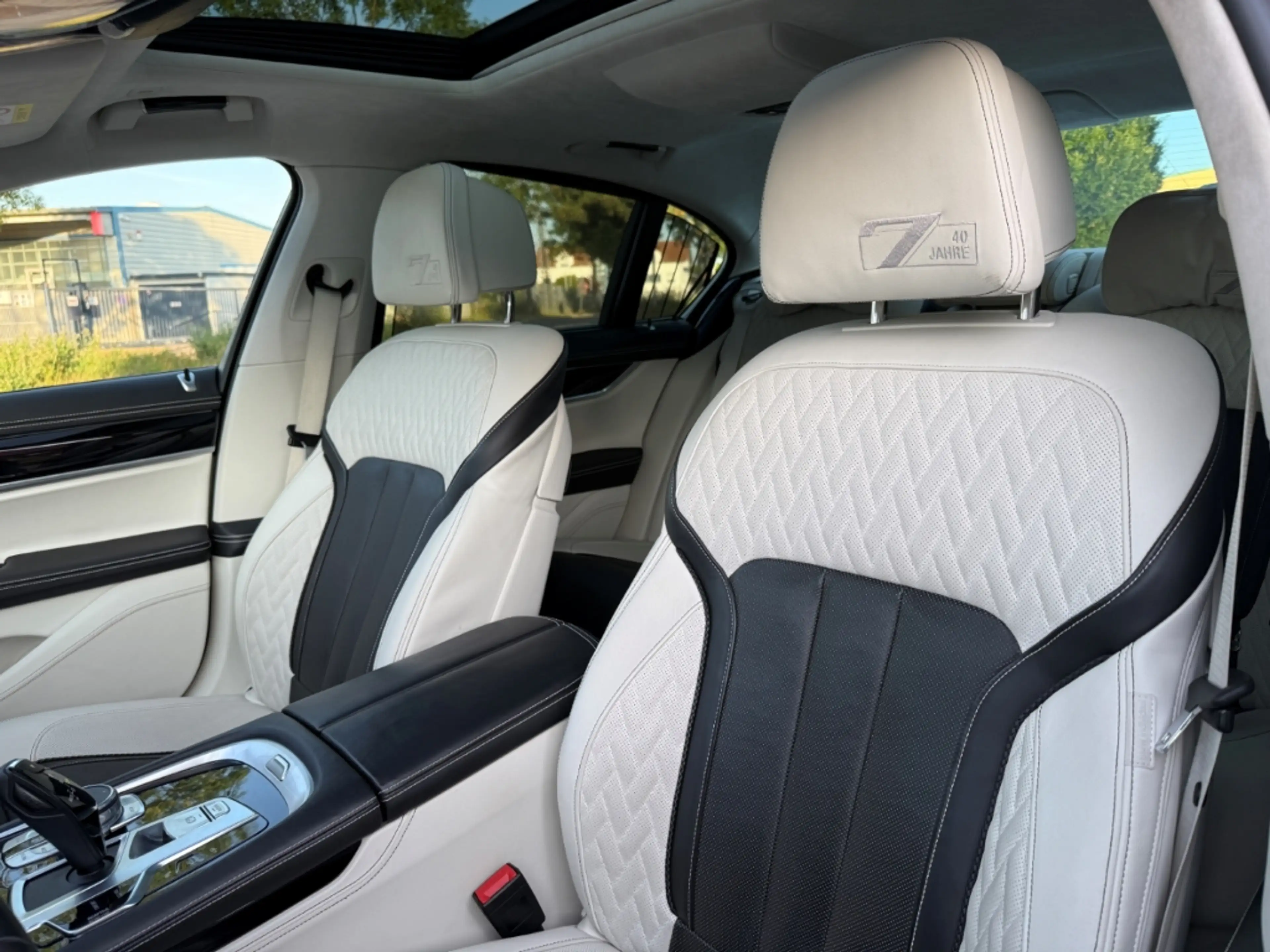 BMW 750 i xDrive M 40 Jahre Edition Standhzg. HeadUp Drive — photo 13