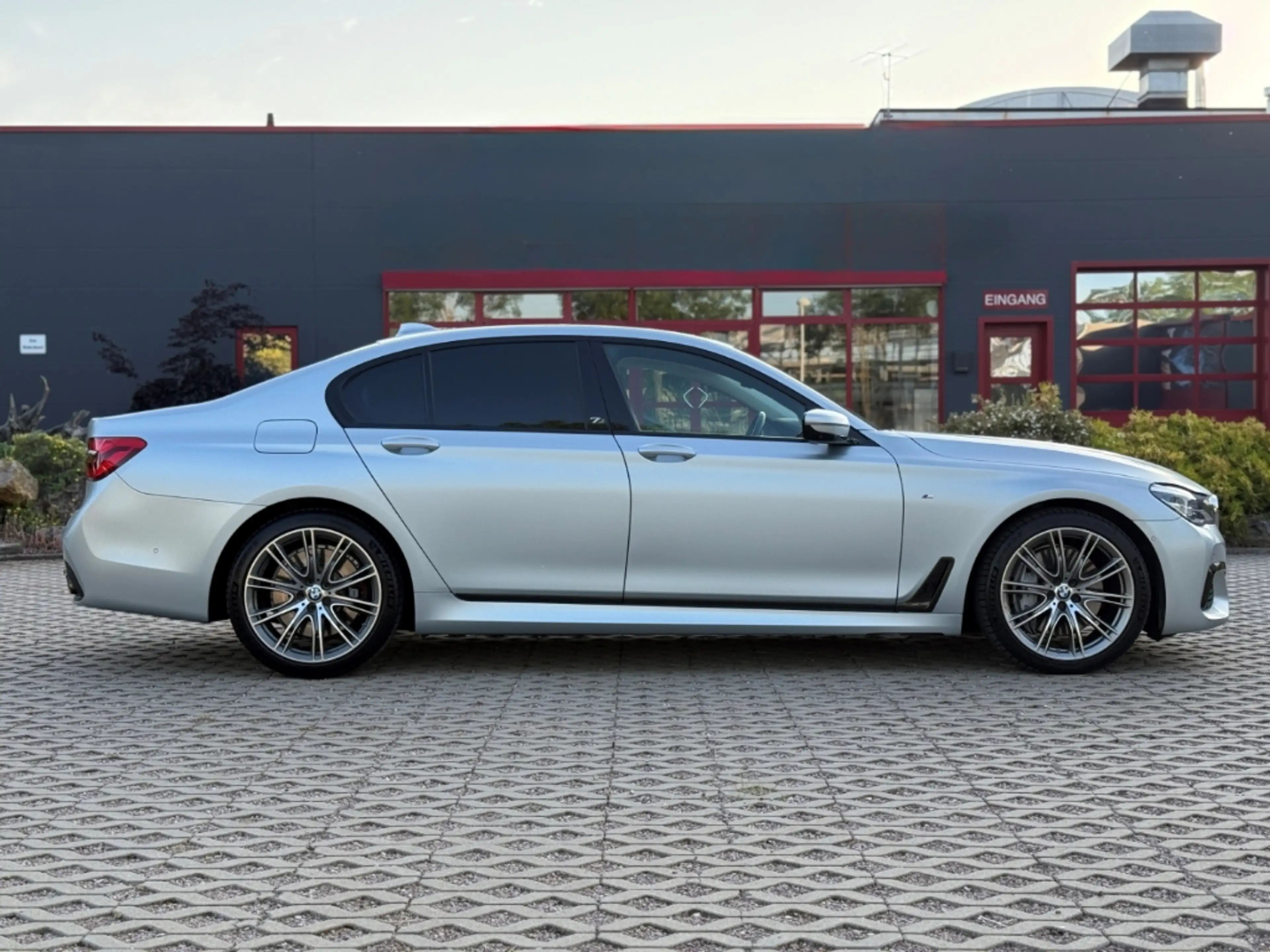 BMW 750 i xDrive M 40 Jahre Edition Standhzg. HeadUp Drive — photo 6