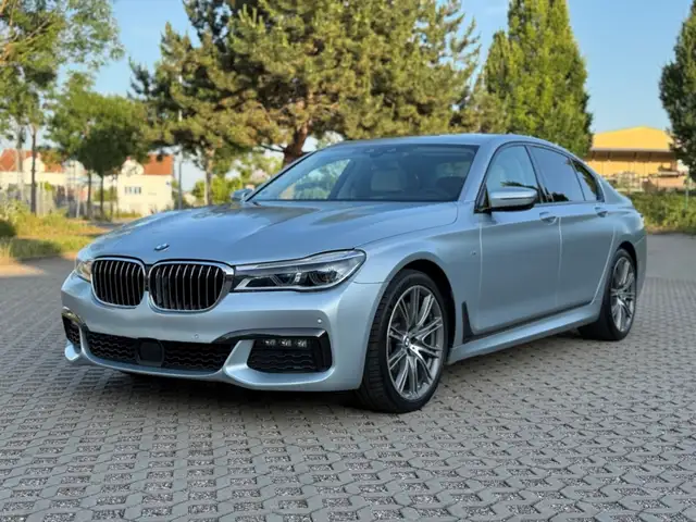 BMW 750 i xDrive M 40 Jahre Edition Standhzg. HeadUp Drive