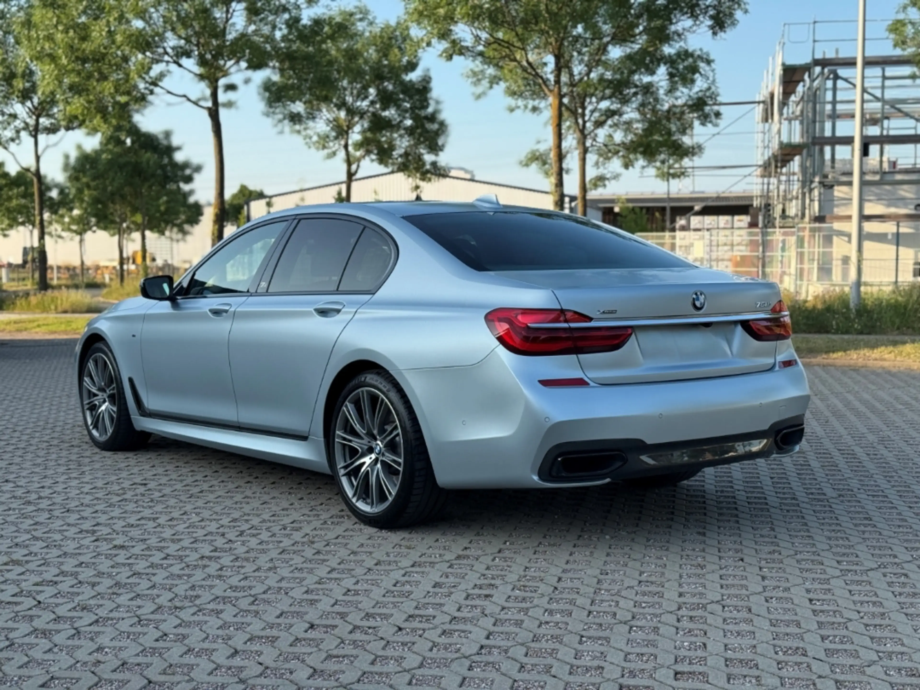 BMW 750 i xDrive M 40 Jahre Edition Standhzg. HeadUp Drive — photo 3
