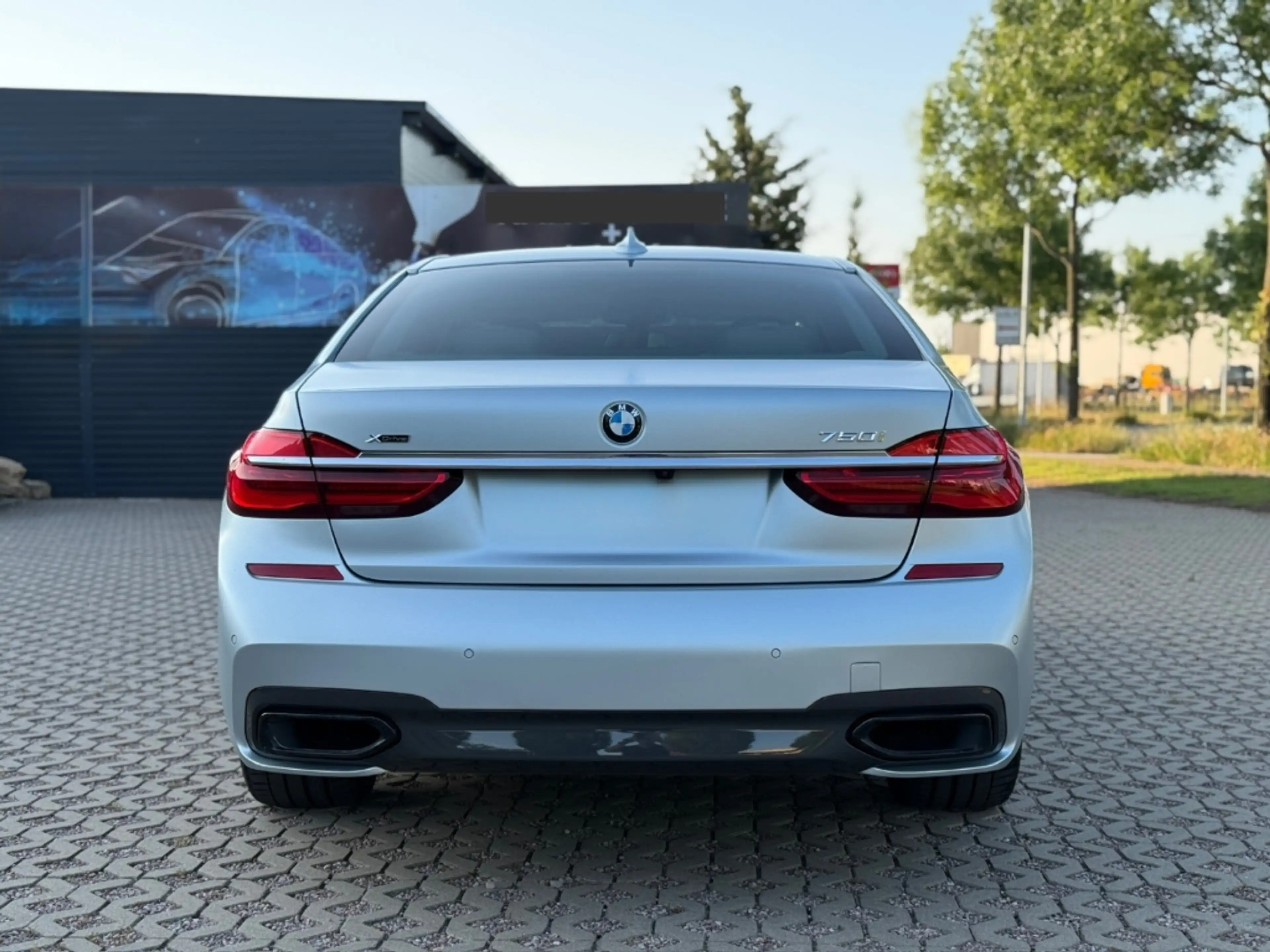 BMW 750 i xDrive M 40 Jahre Edition Standhzg. HeadUp Drive — photo 4