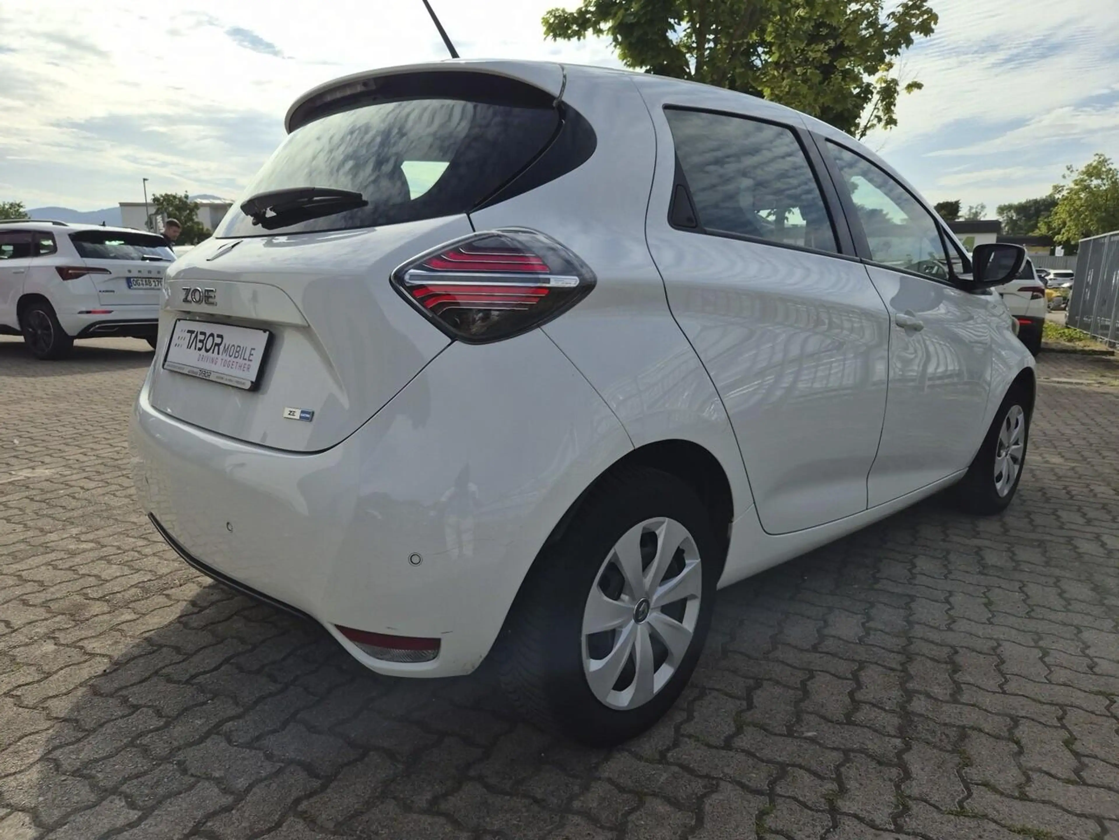 Renault ZOE ZE50 R110 Experience Kauf-Bat. LED Nav PDC — photo 3