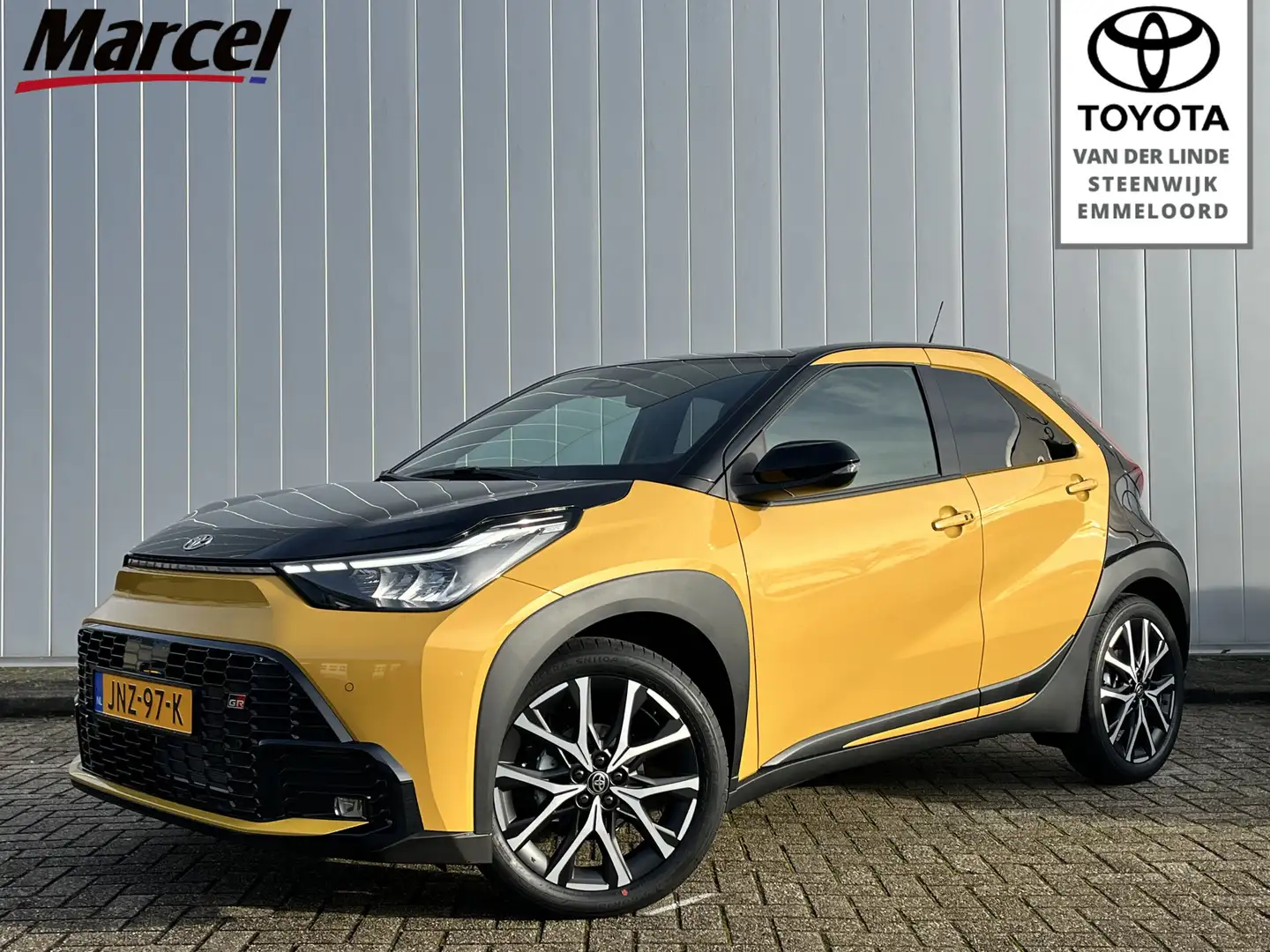 Toyota Aygo X Hybrid 115 GR Sport Demo NIEUW MODEL Jaune - 1