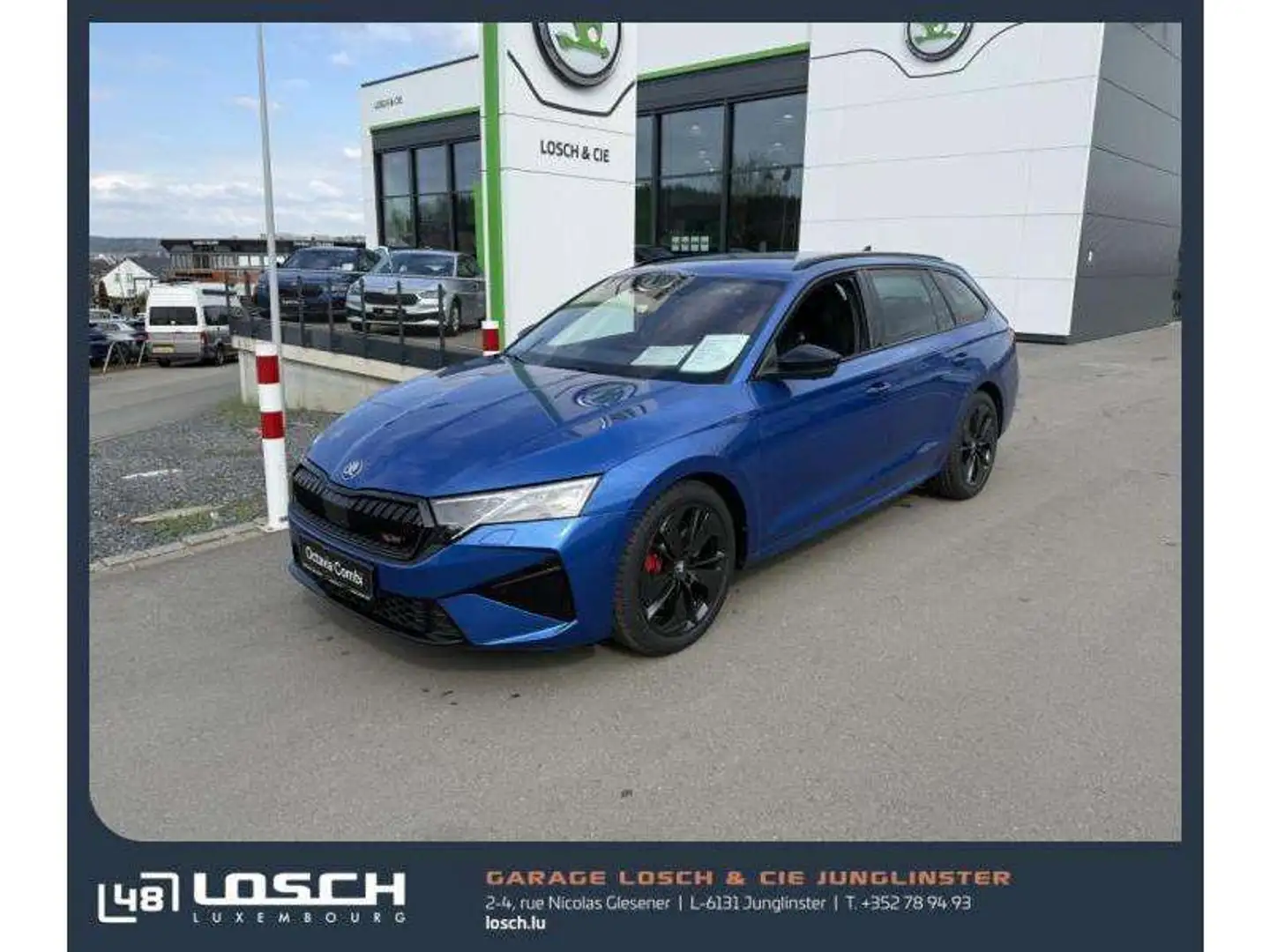 Skoda Octavia Combi RS 2.0 TSI 265 PS DSG7 Bleu - 1
