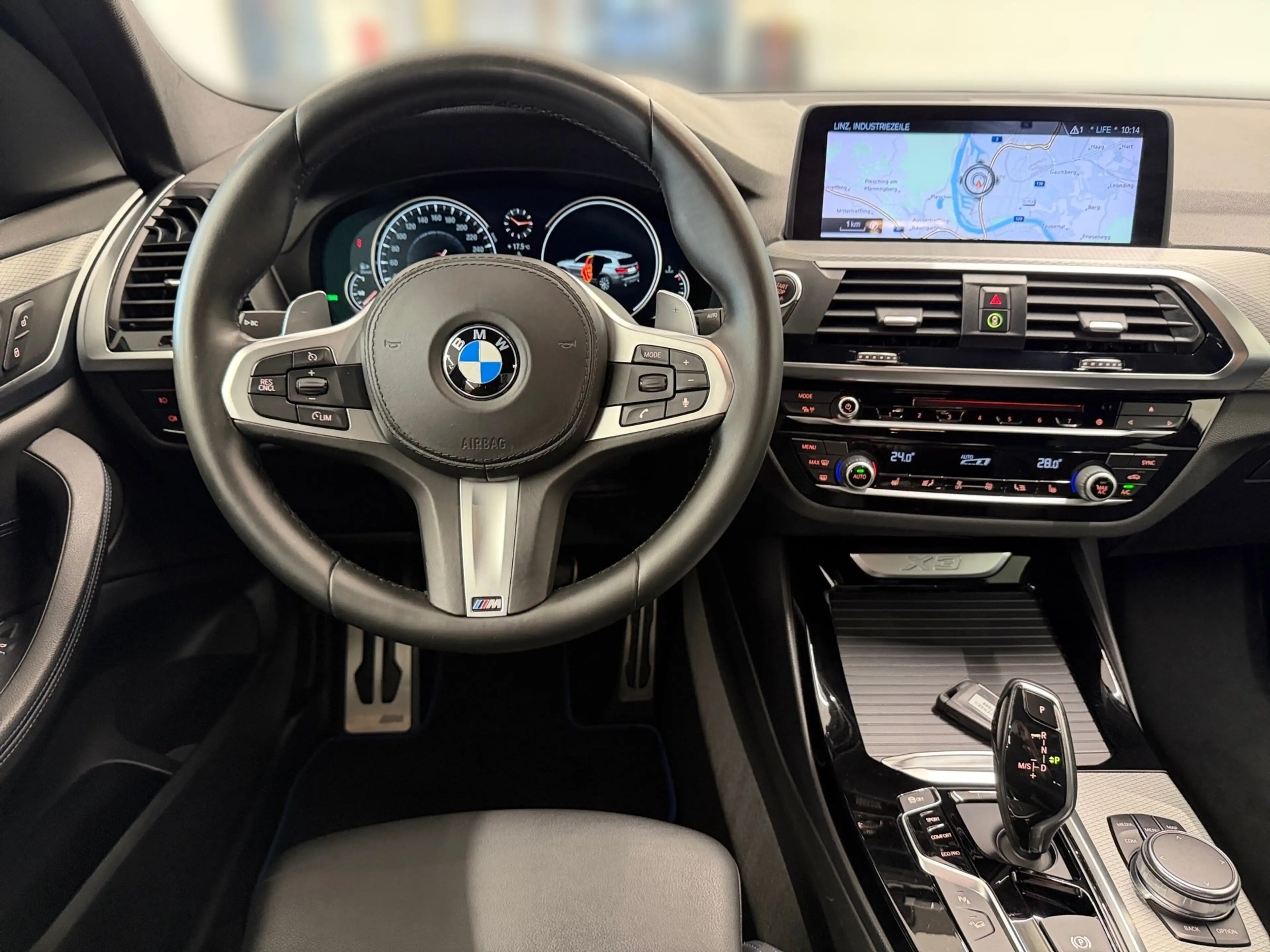 BMW X3 xDrive20d — photo 8