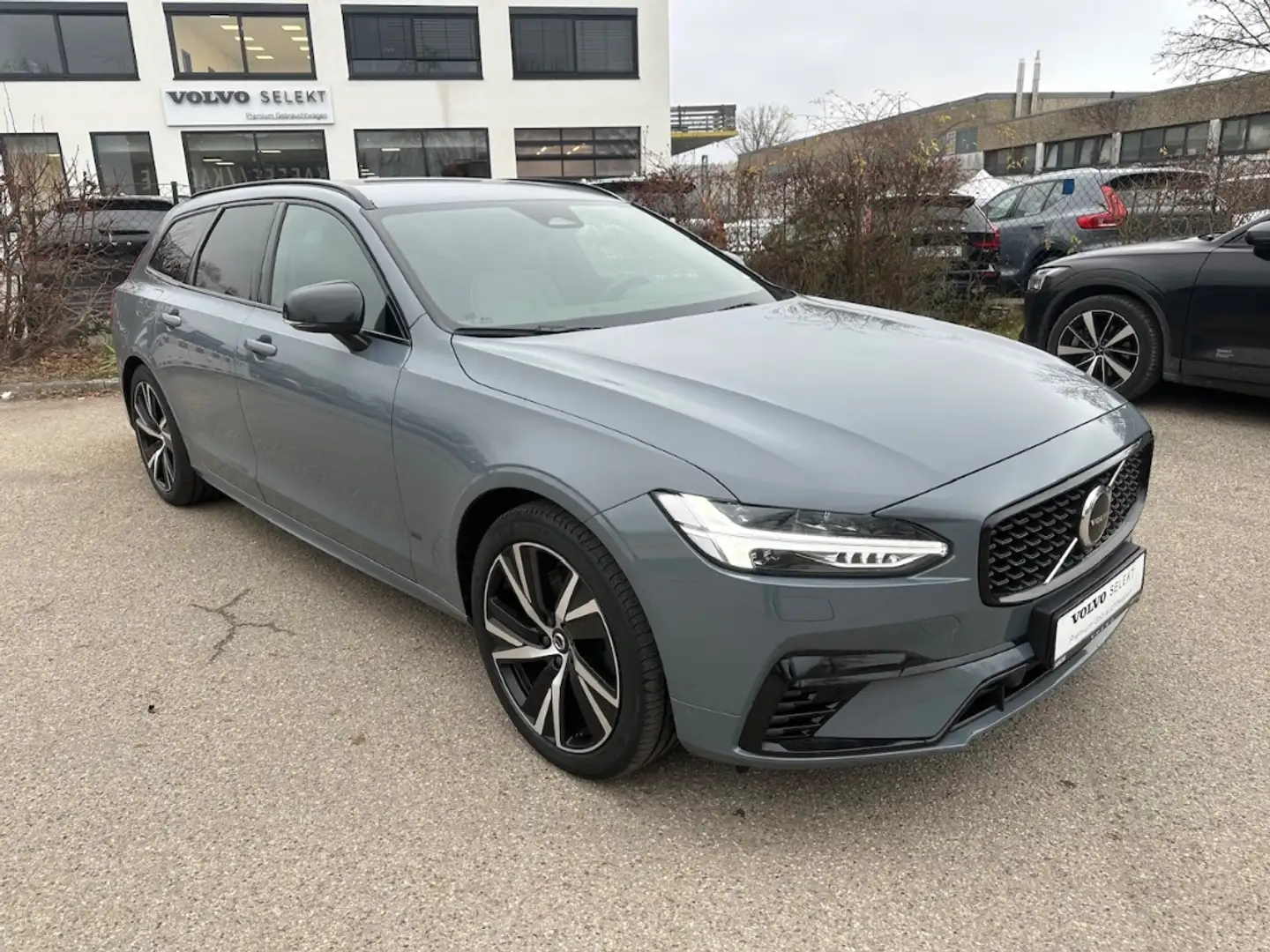 Volvo V90 Plus Dark Recharge Plug-In Hybrid AWD T6 Twin Engi Gris - 2