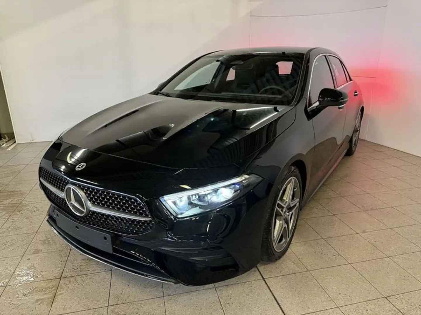 Mercedes-Benz A 200 A 200 d Automatic Advanced Plus AMG Line Nero - 2