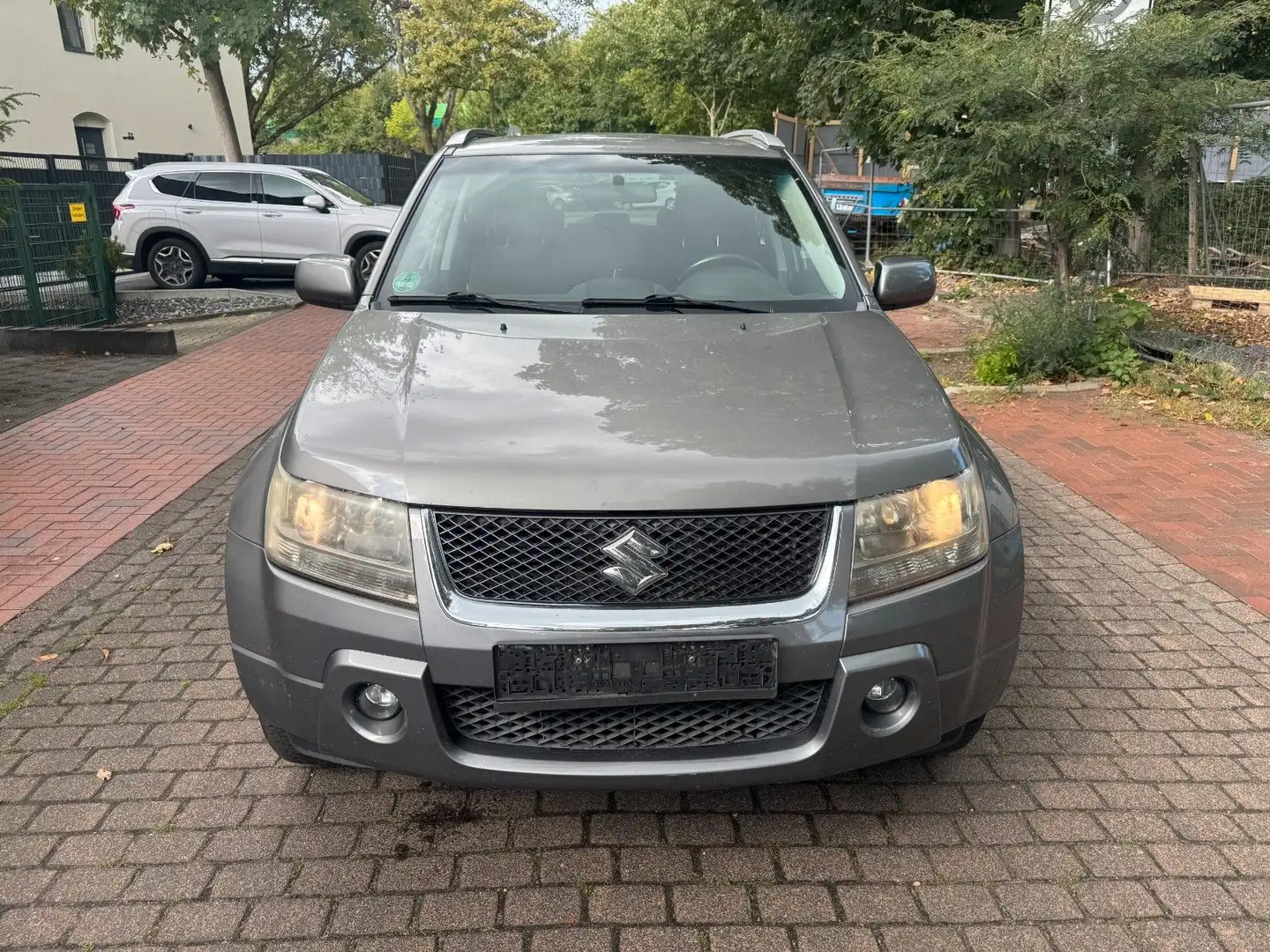 Suzuki Grand Vitara 1.9 DDIS Limited Comfort Grau - 2