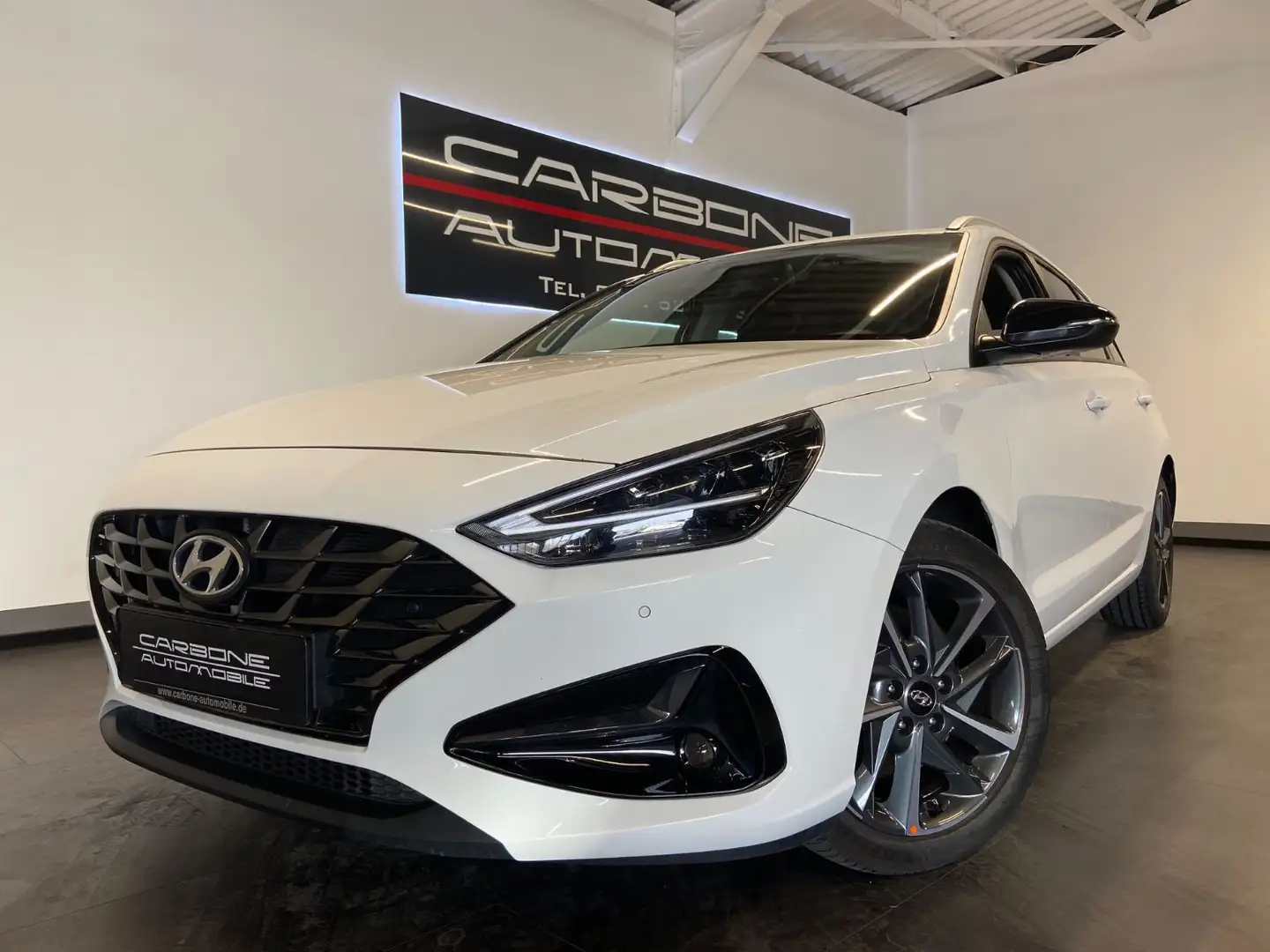 Hyundai i30 cw Edition 30+**Grosses Winterpaket** Weiß - 1