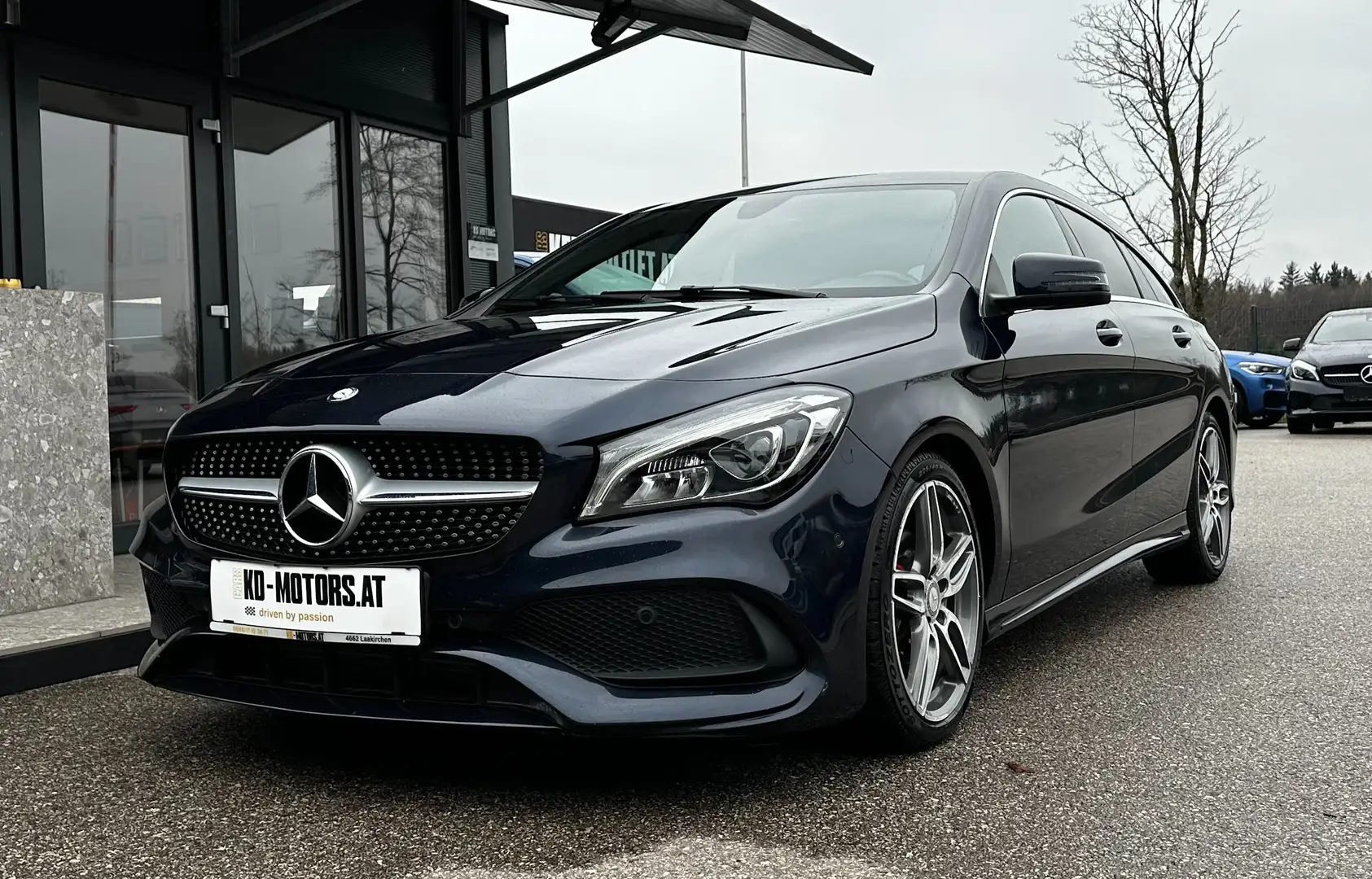 Mercedes-Benz CLA 200 d SB 4Matic Aut. *AMG-Line*Leder*Navi*RFK* Blau - 1
