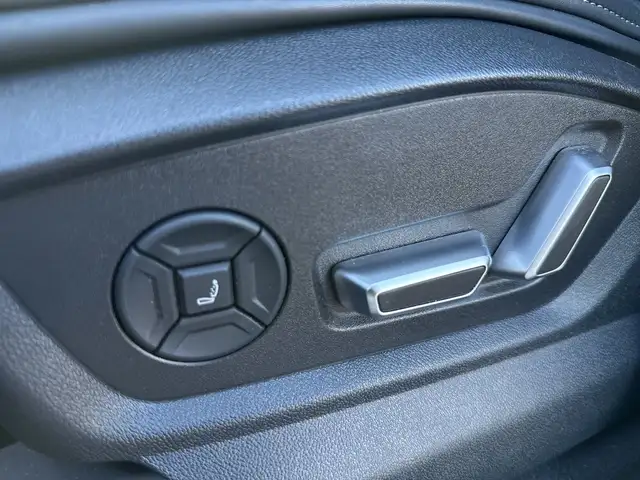 Audi Q8 TFSI e quattro 290 kW Ansicht 12