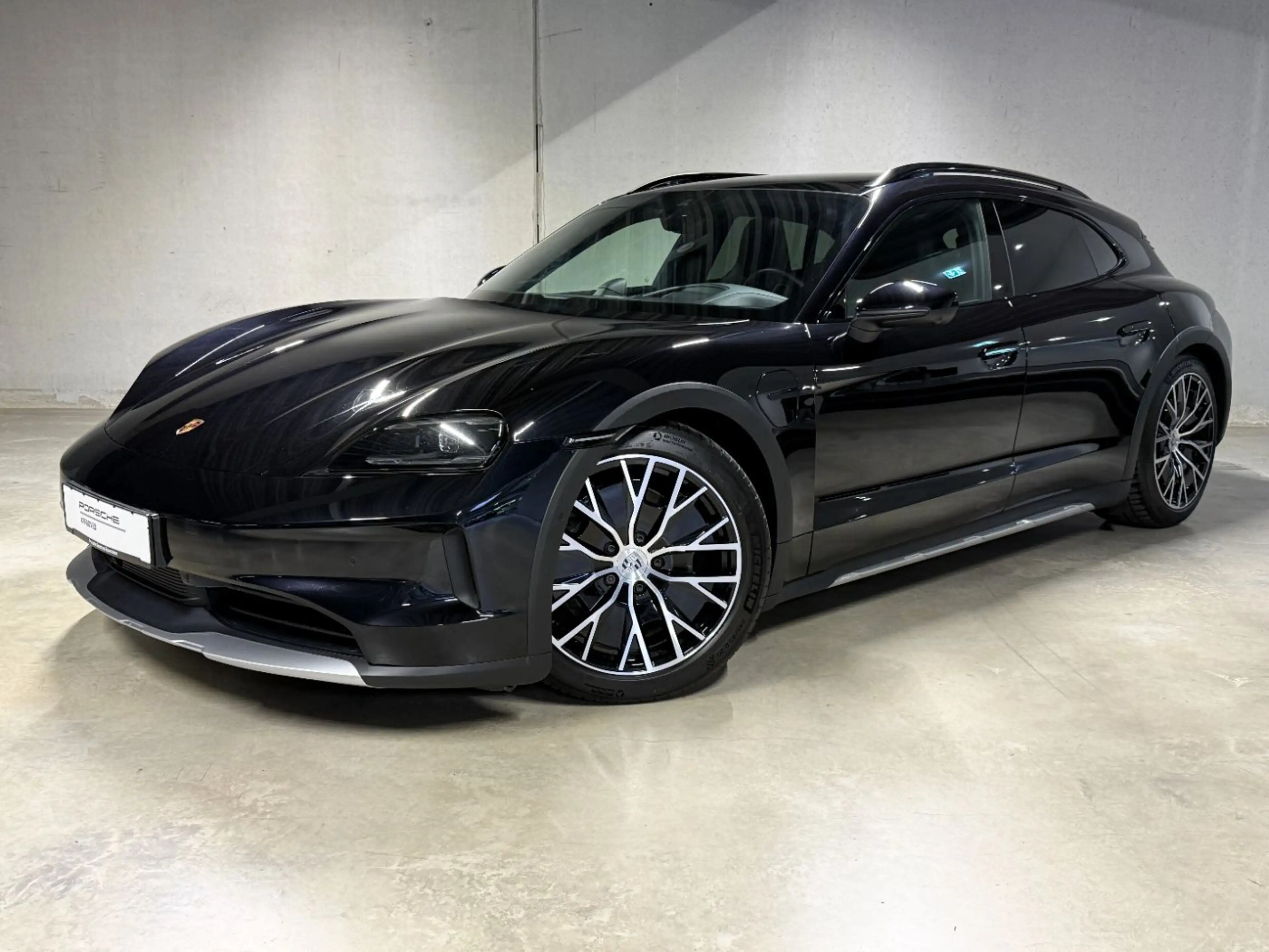 Porsche Taycan 4 Cross Turismo | BOSE | Surround View | — photo 2