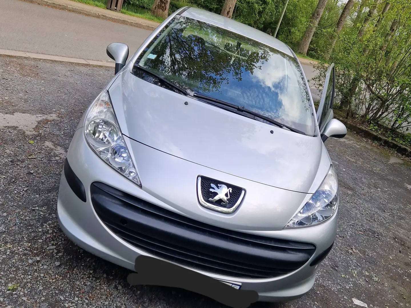Peugeot 207 1.4 HDi 70ch Trendy Gris - 1