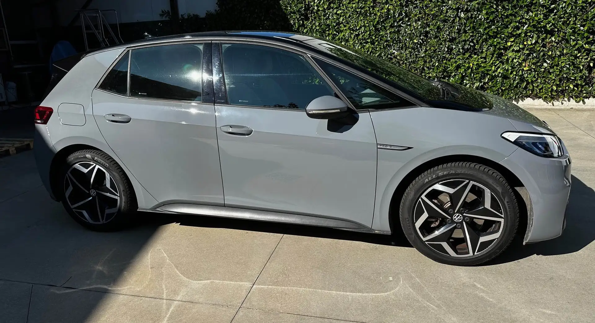 Volkswagen ID.3 ID.3 77 kWh Pro S Grigio - 1