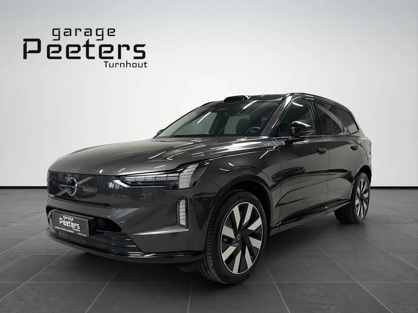 VOLVO Ex90