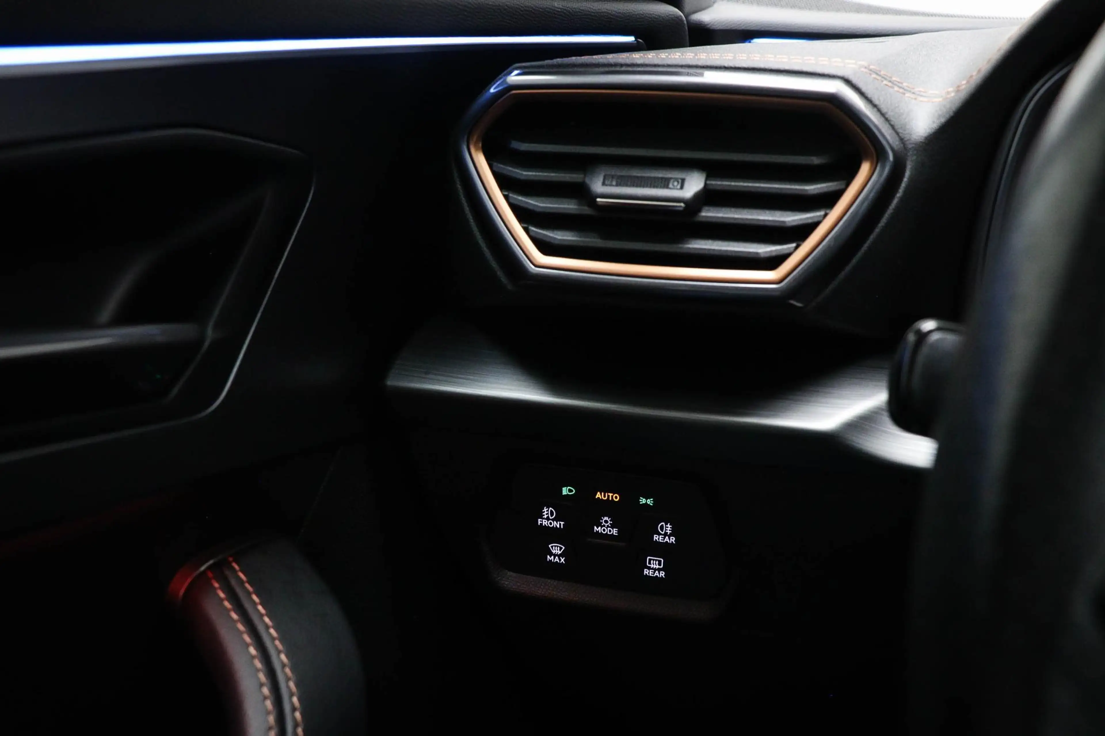 CUPRA Formentor 1.4 e-Hybrid VZ Copper Edition | PANORAMADAK | STU — photo 33