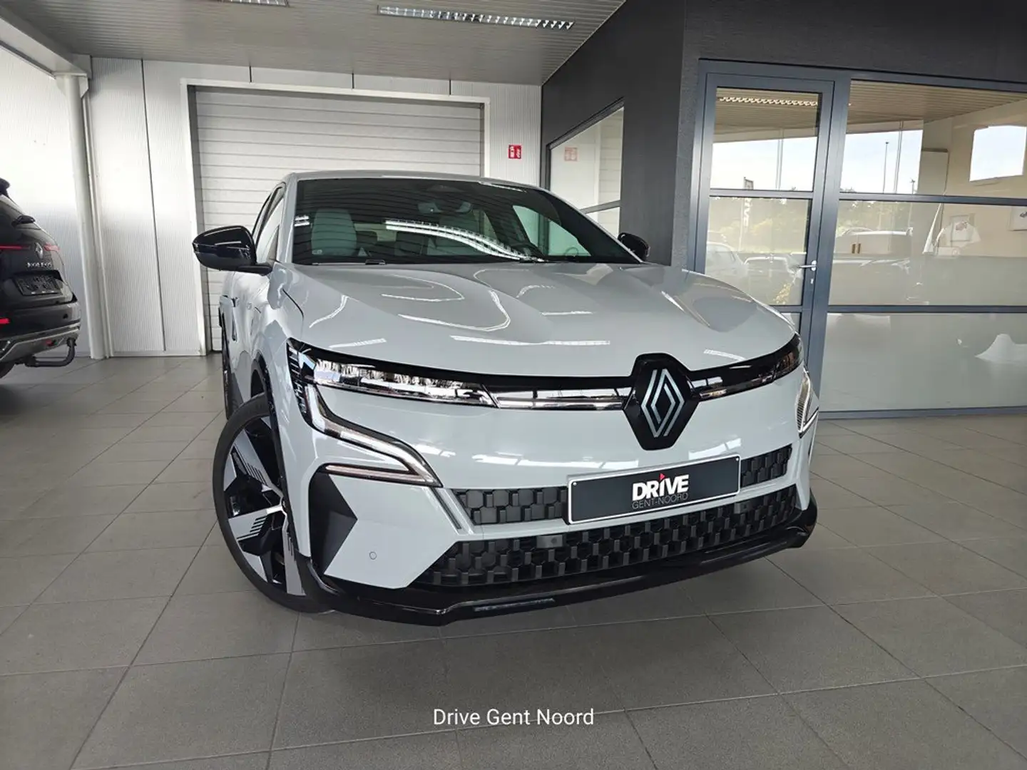 Renault Megane E-Tech Grijs - 2