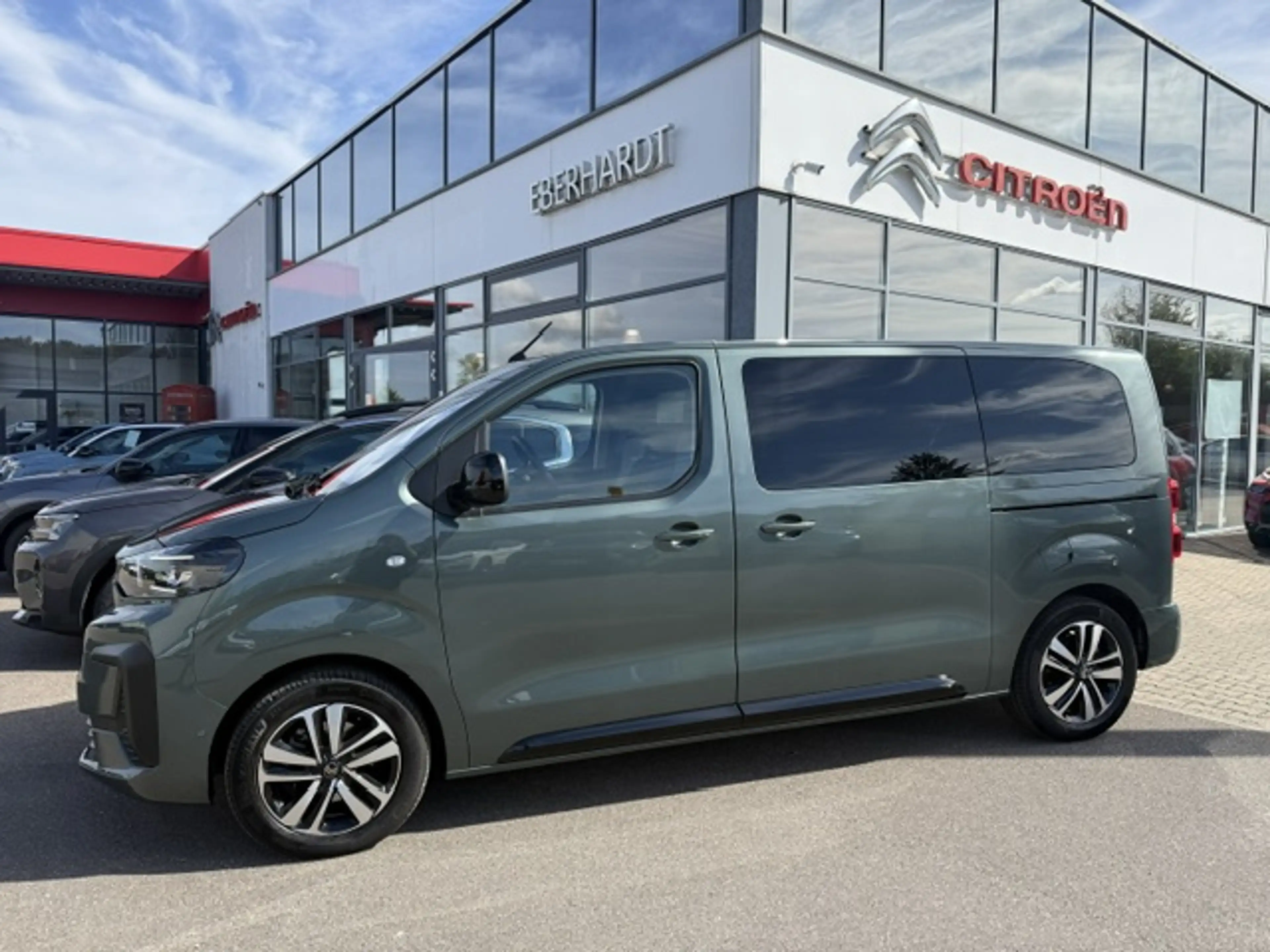 Citroen Spacetourer Blue HDI 180 EAT8 Plus Automatik — photo 6