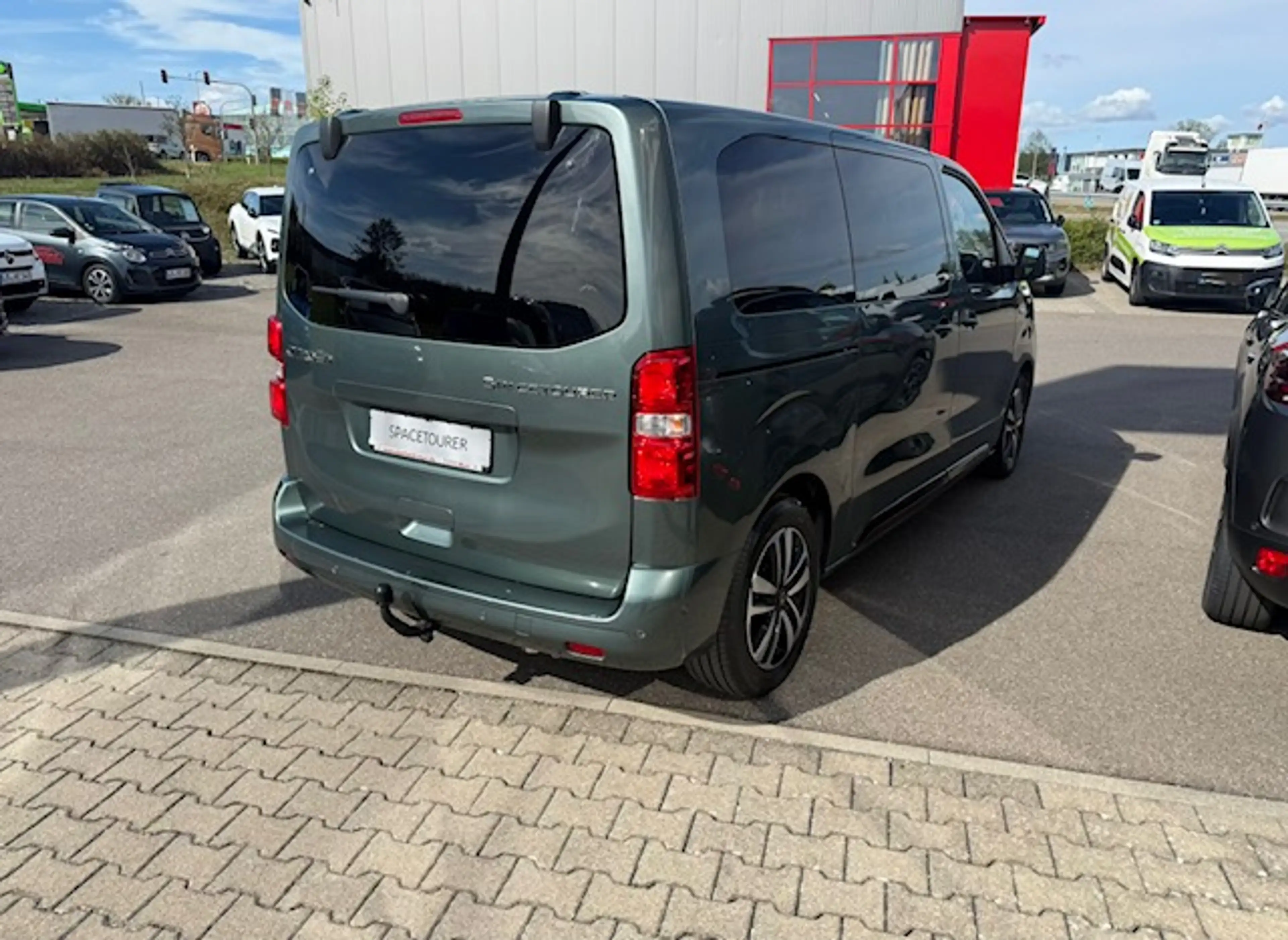 Citroen Spacetourer Blue HDI 180 EAT8 Plus Automatik — photo 4