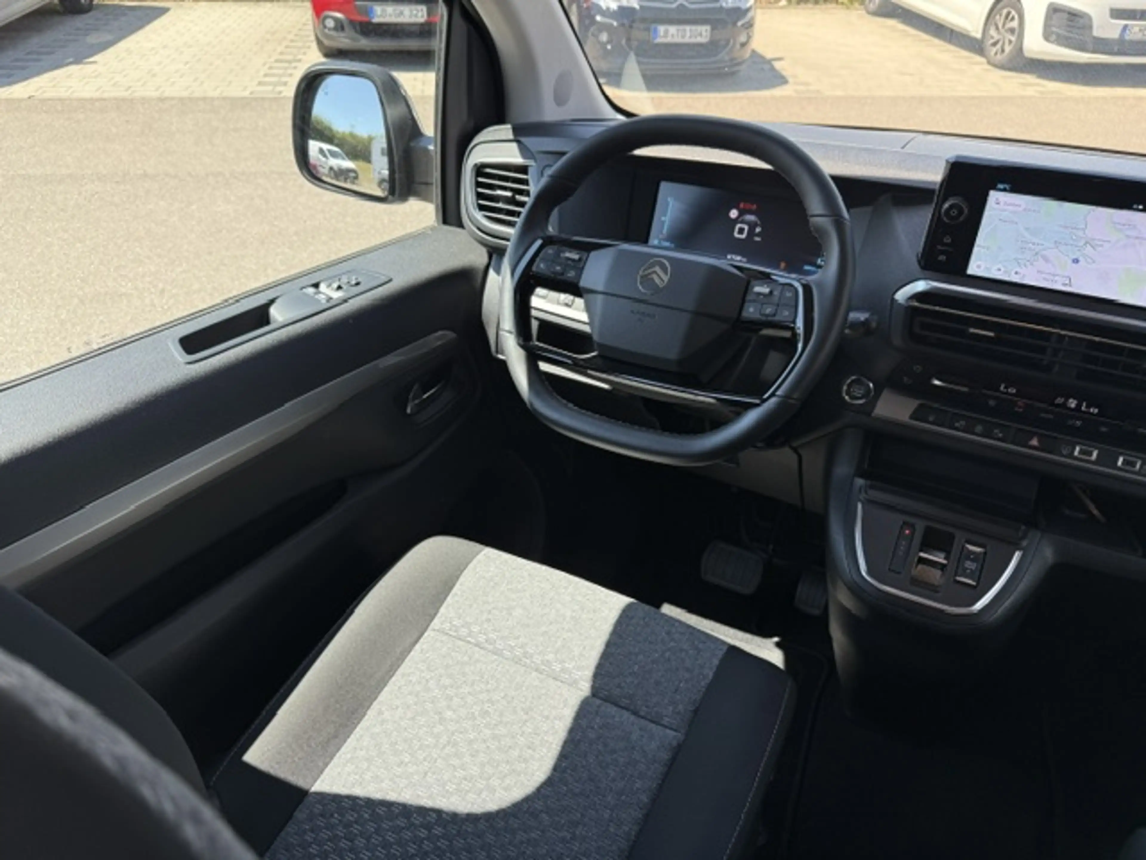 Citroen Spacetourer Blue HDI 180 EAT8 Plus Automatik — photo 9