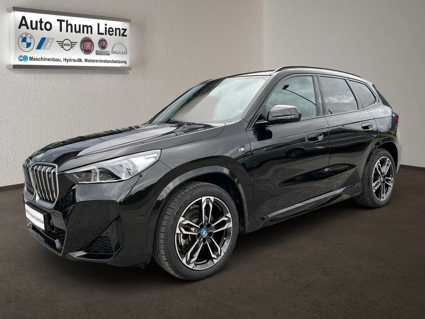 BMW iX1 xDrive30 U11 XE2 Nero - 2