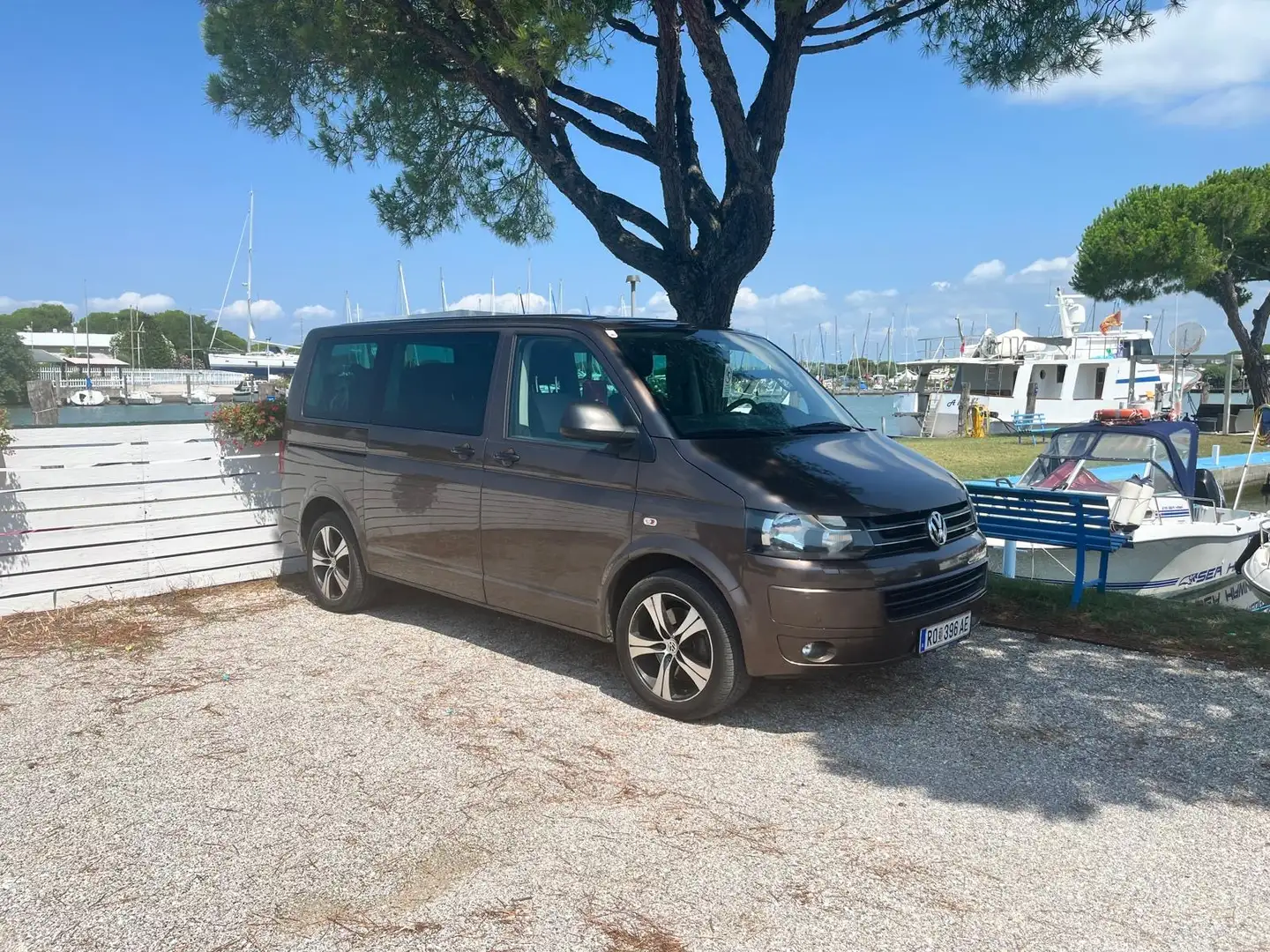 Volkswagen T5 Multivan Multivan 2,0 TDI 4motion ALLRAD D-PF Toffeebraun Camper Braun - 1