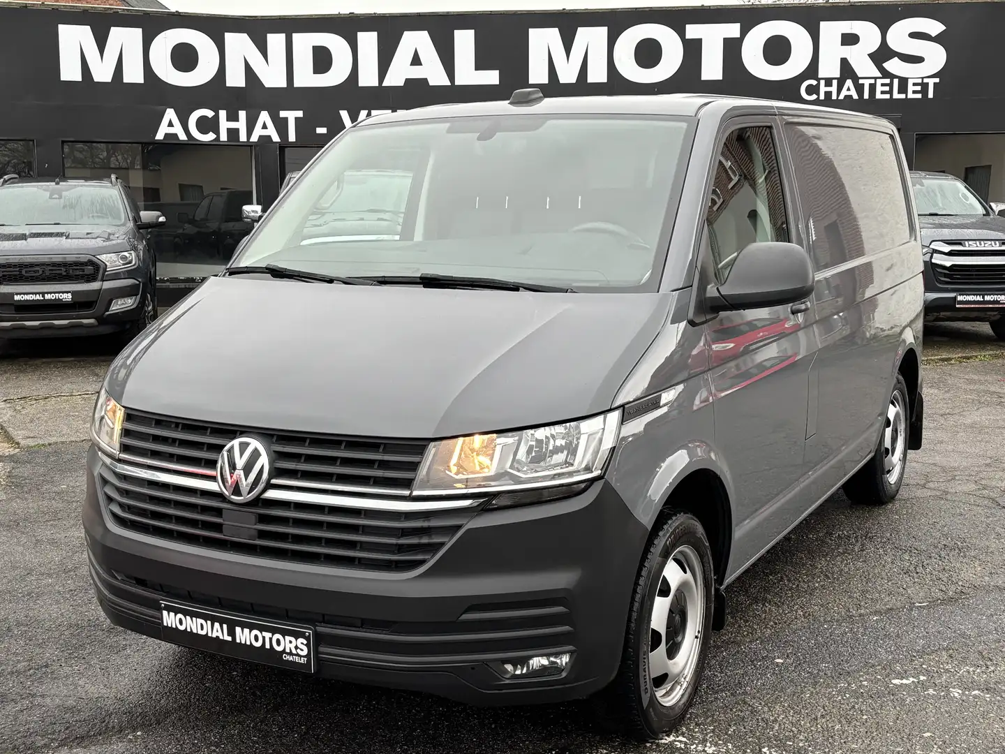 Volkswagen T6.1 Transporter 2.0 TDi BOITE-AUTO 3 PLACES CUIR CAMERA TVAC Grau - 1