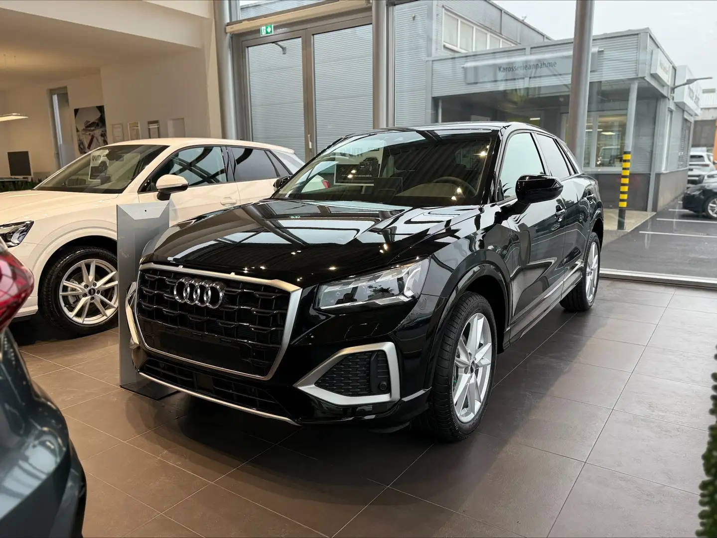 Audi Q2 Q2 30 TFSI admired Q²UIT! Edition Schwarz - 1