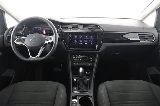 Volkswagen Touran view 15