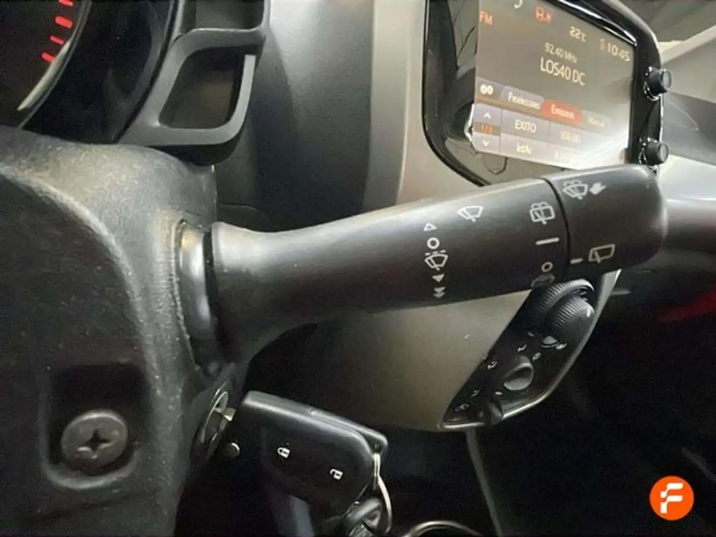 Toyota Aygo 1.0+70+x-play Rojo - 1