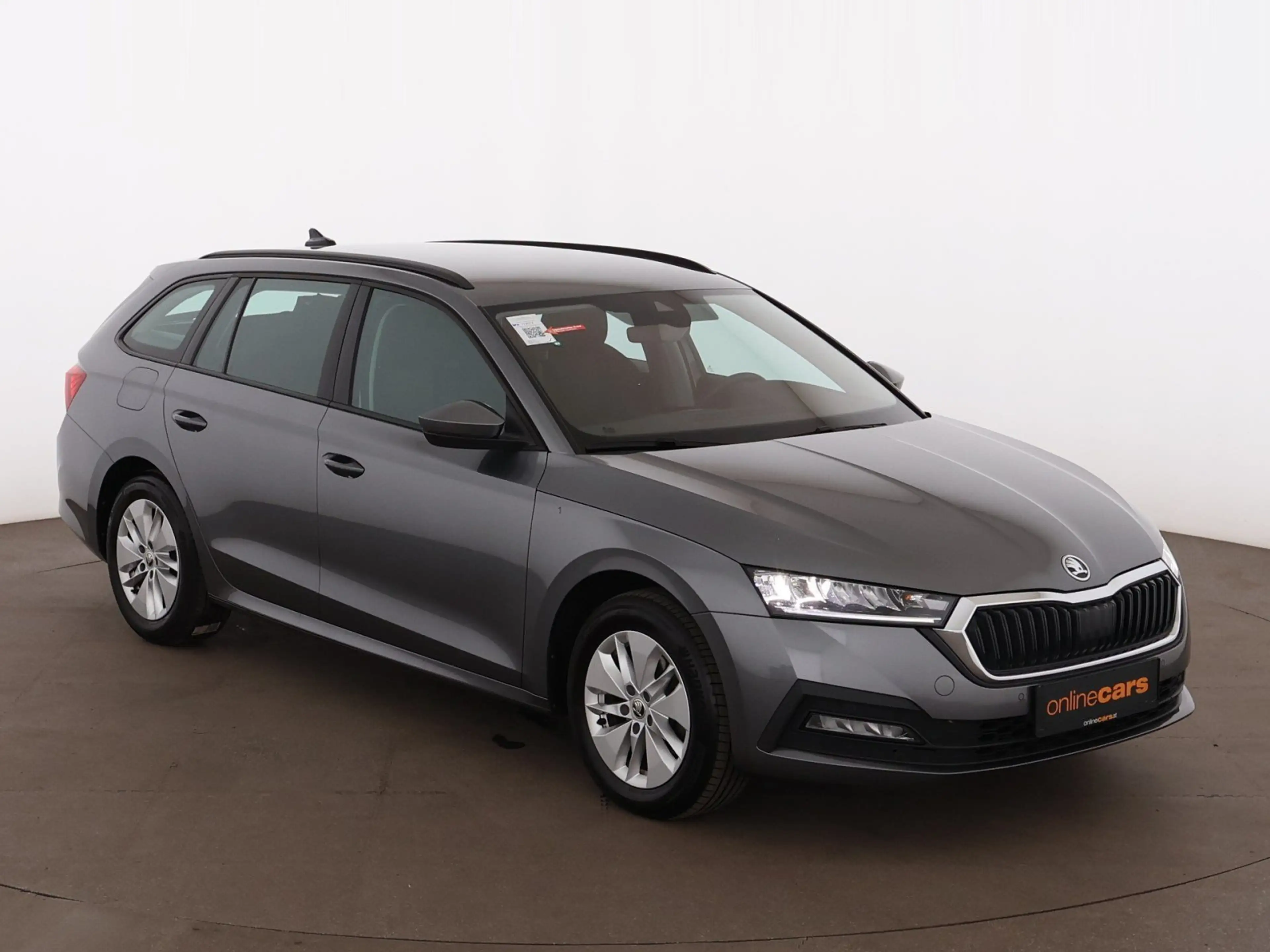 Skoda Octavia Combi 2.0 TDI Ambition LED RADAR NAVI PDC — photo 4