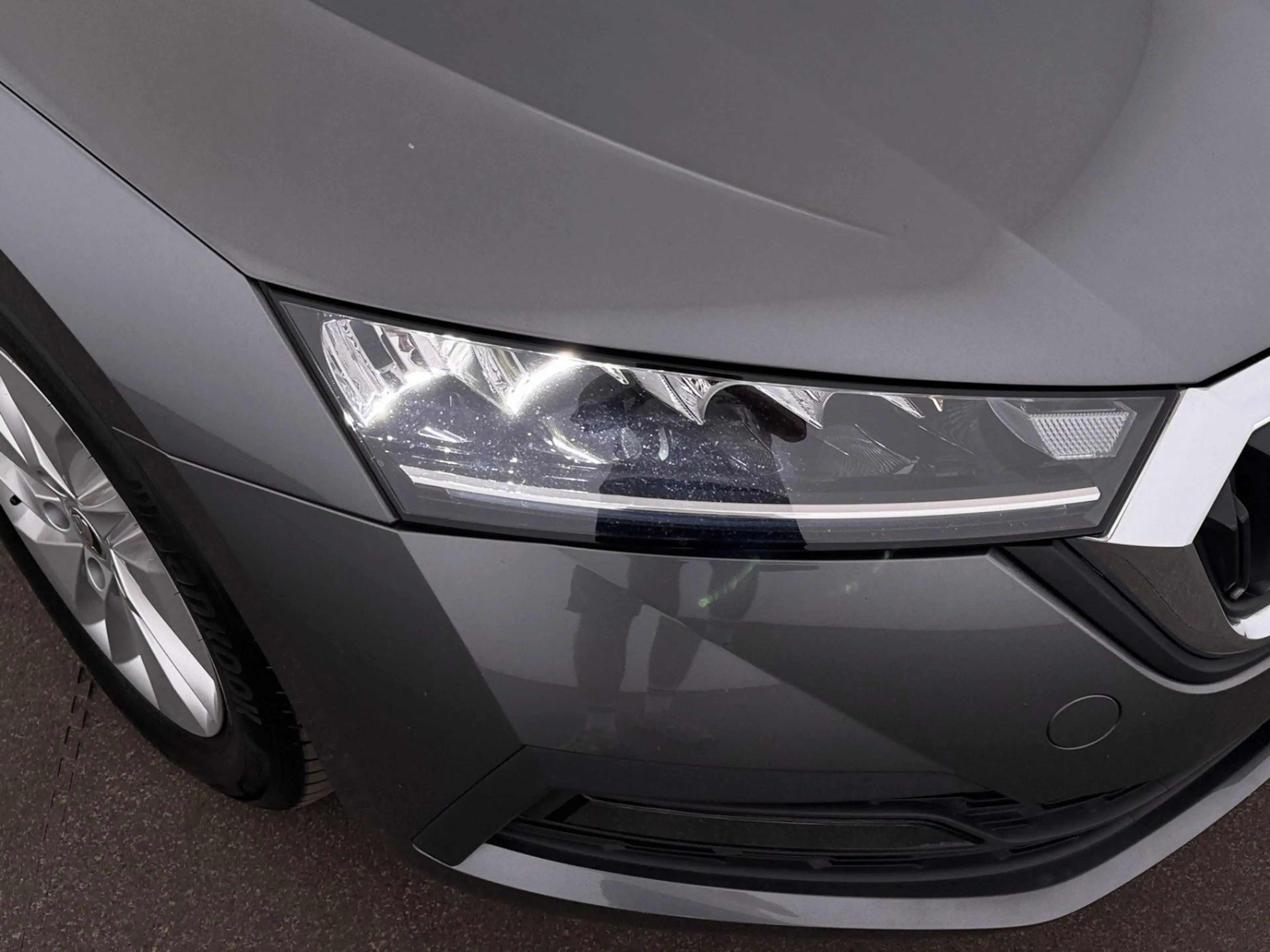 Skoda Octavia Combi 2.0 TDI Ambition LED RADAR NAVI PDC — photo 12